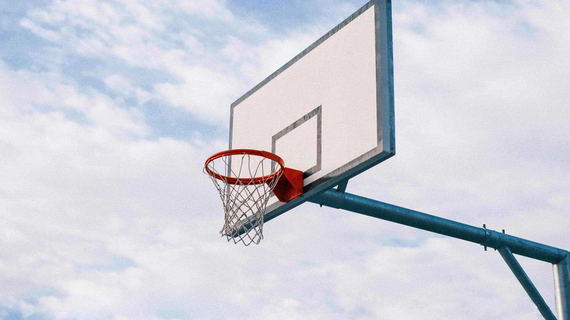 Mengapa keranjang basket memiliki jaring?