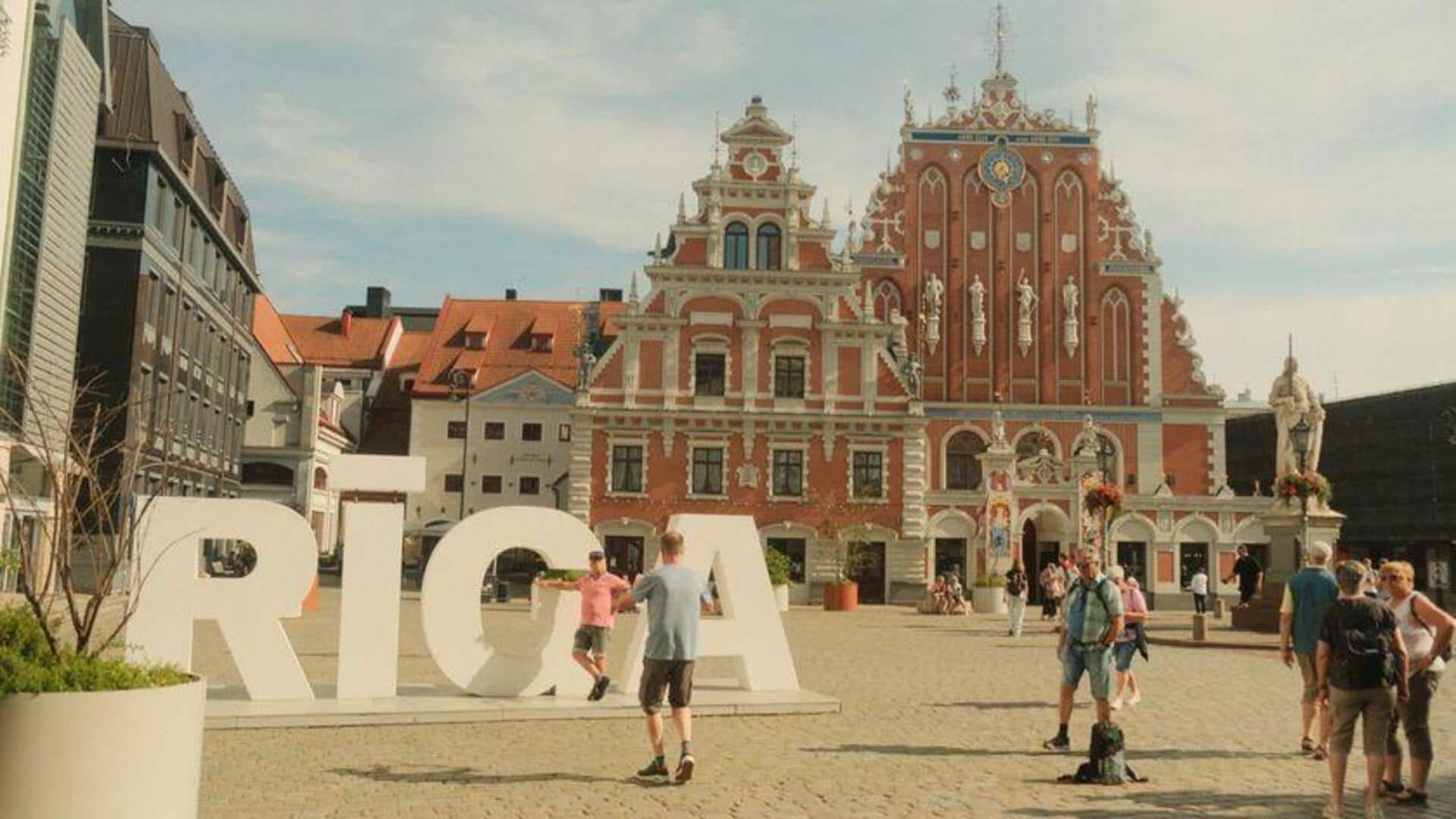 Mengagumi Arsitektur Art Nouveau di Riga, Latvia