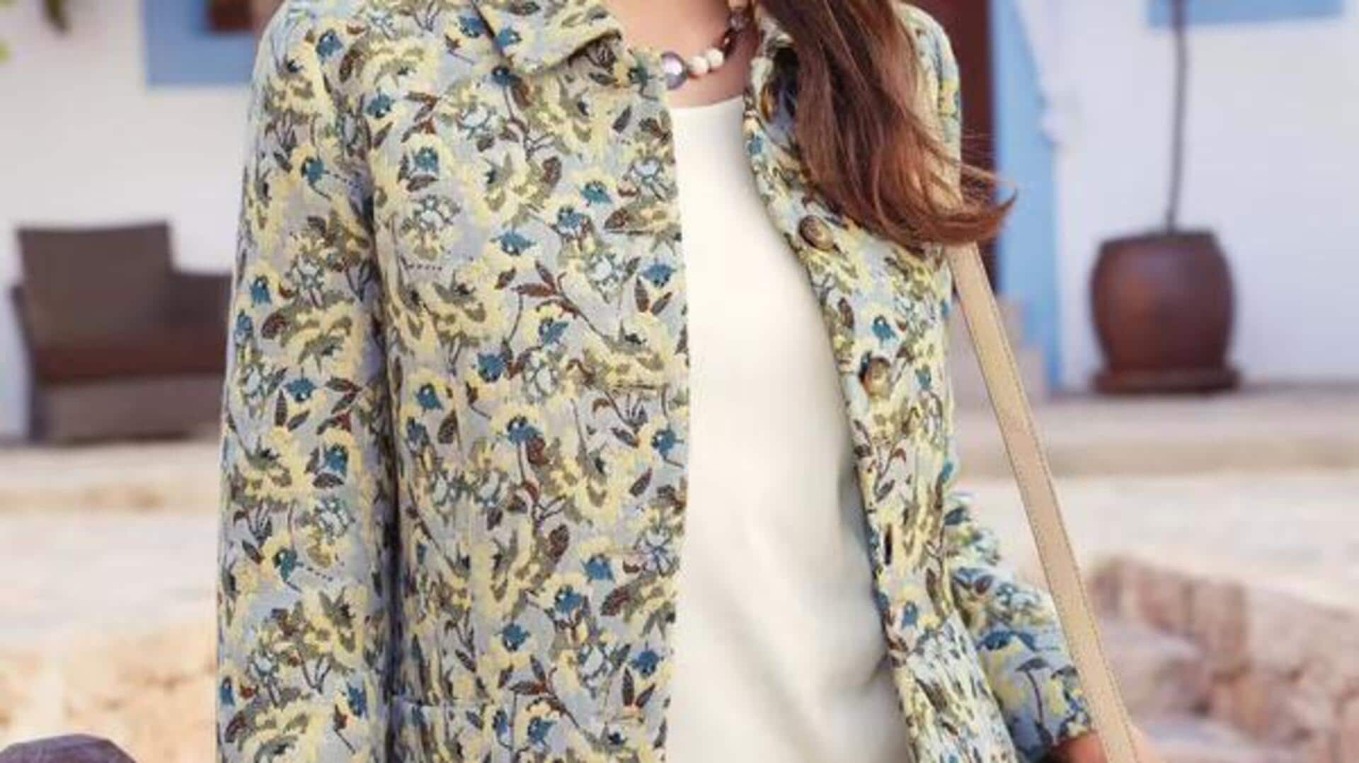 Lima pasang tunik jaket jacquard untuk tampilan musim dingin India yang diperbarui