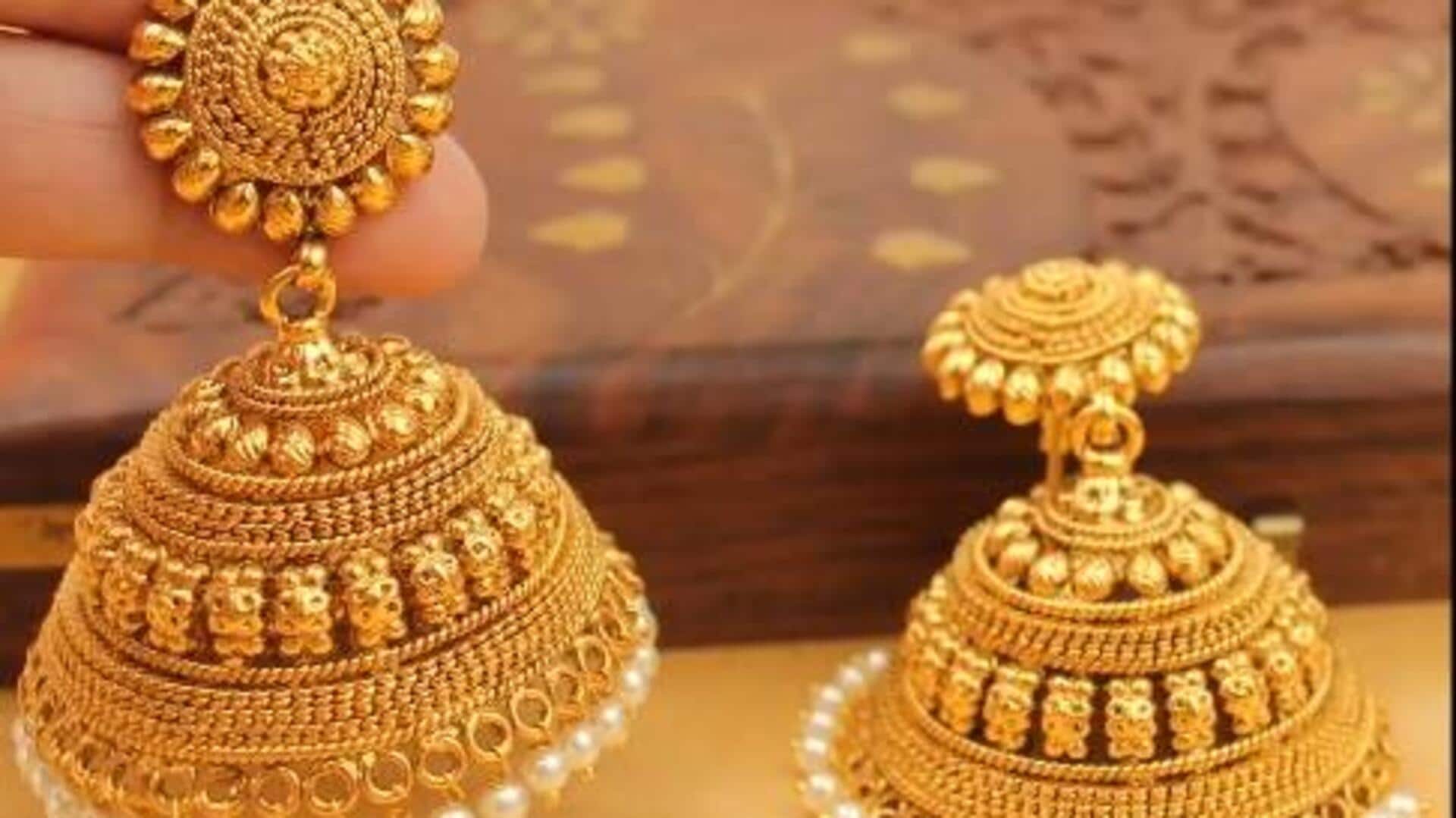 Jhumka: Anting warisan yang mendefinisikan tren mode modern