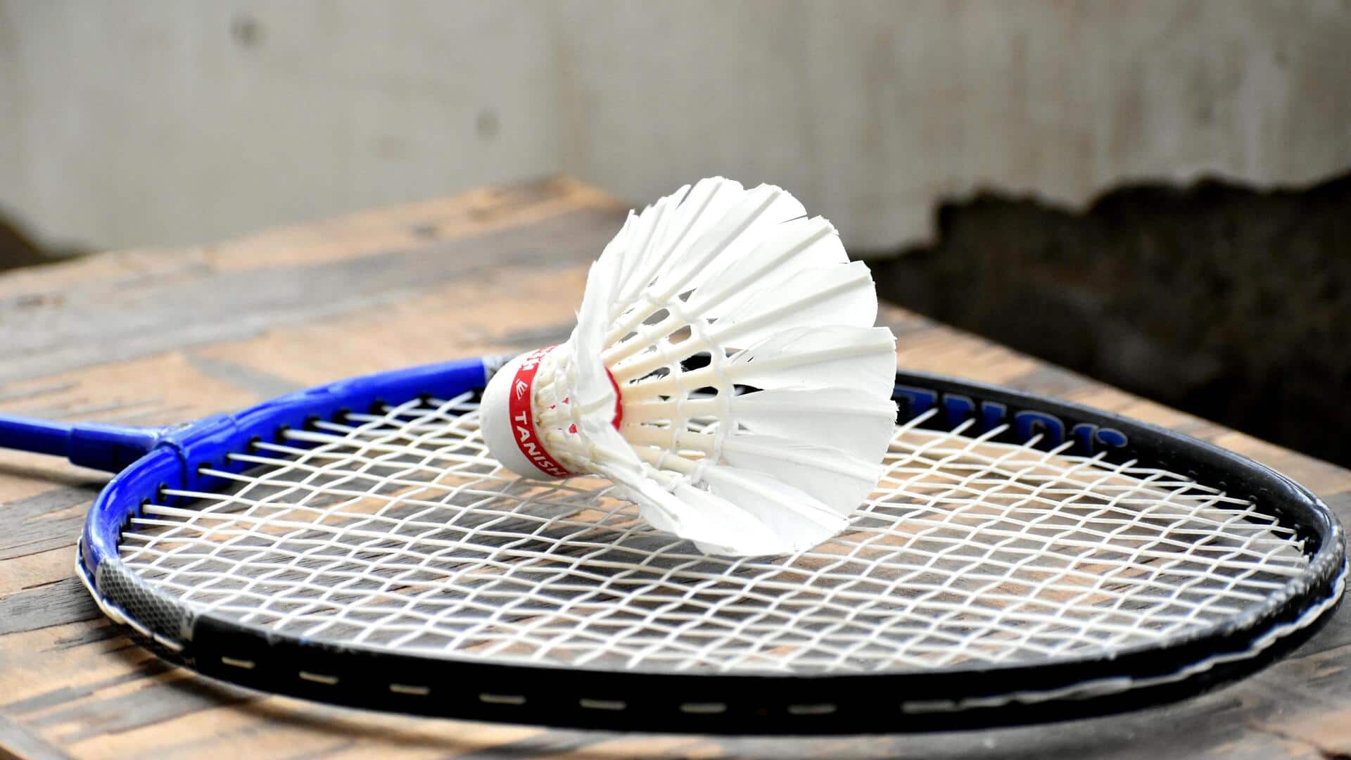 Mengapa kok untuk badminton berbentuk kerucut?