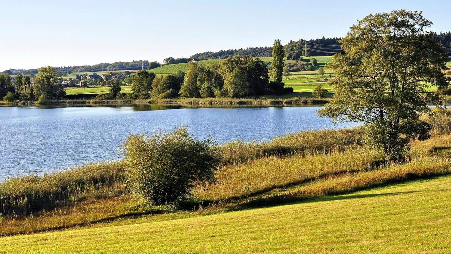 Mengunjungi Danau-Danau Terpencil di Zurich, Swiss