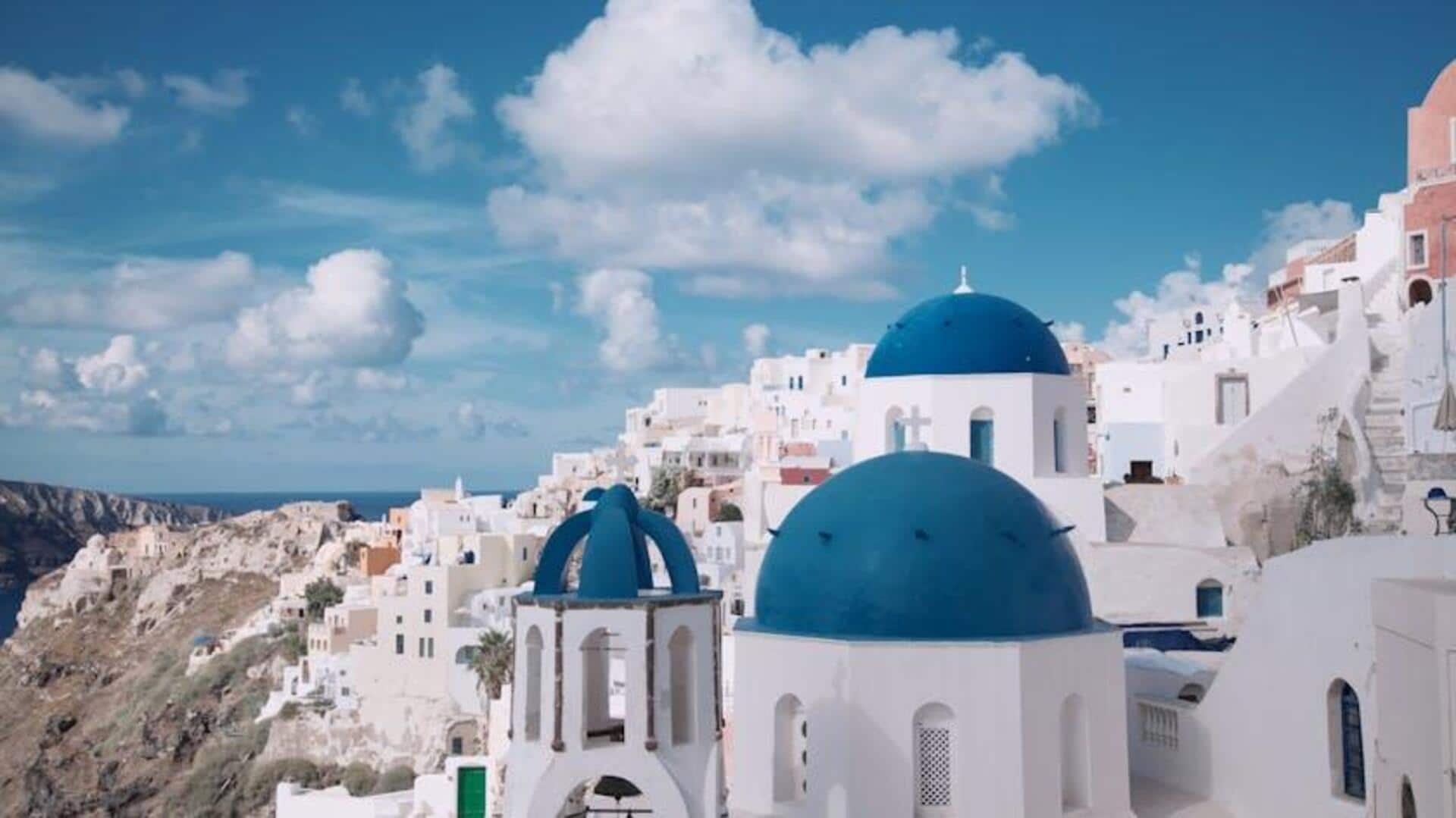 Pojok-pojok Buku di Santorini untuk Para Pencinta Literatur Pojok-pojok Buku di Santorini untuk Para Pencinta Literatur
