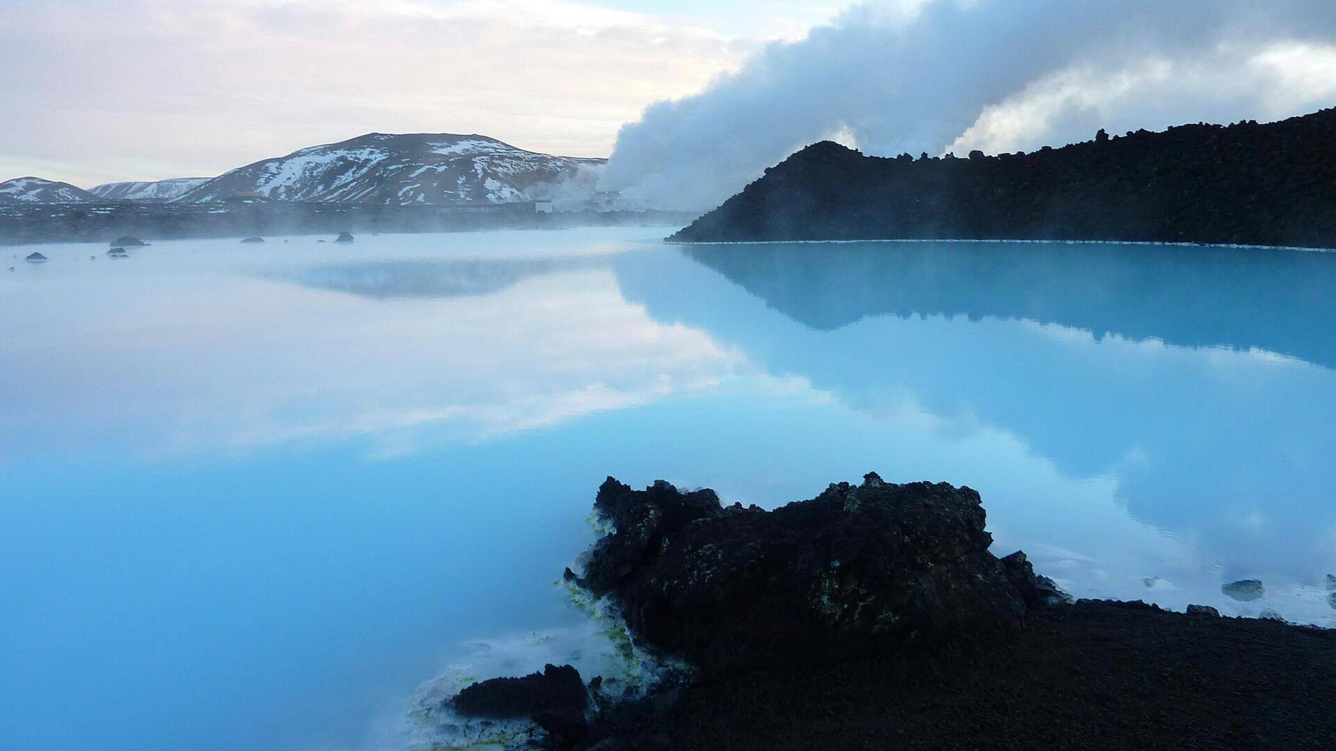 Menemukan Rahasia Laguna dan Mata Air Panas Islandia Menemukan Rahasia Laguna dan Mata Air Panas Islandia