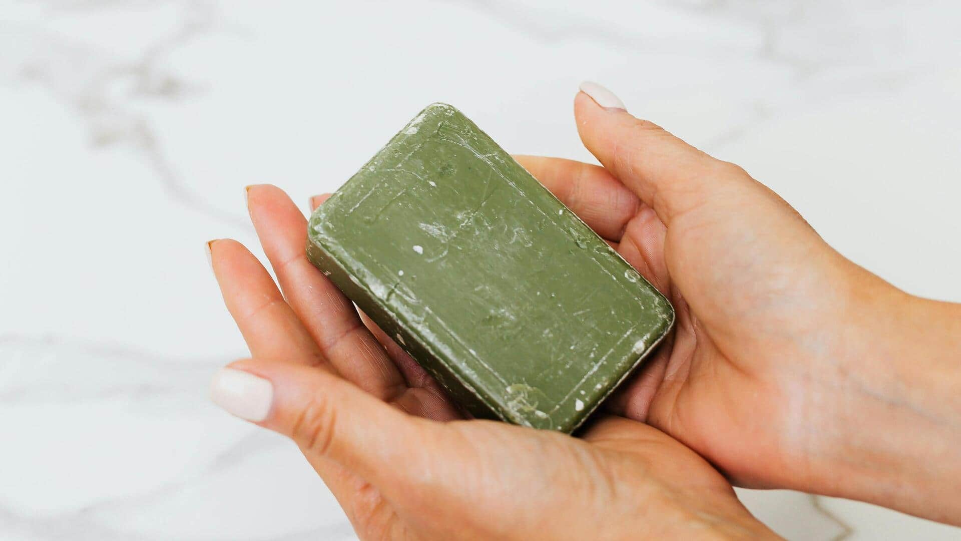 Lima cara inovatif menggunakan sisa sabun di rumah