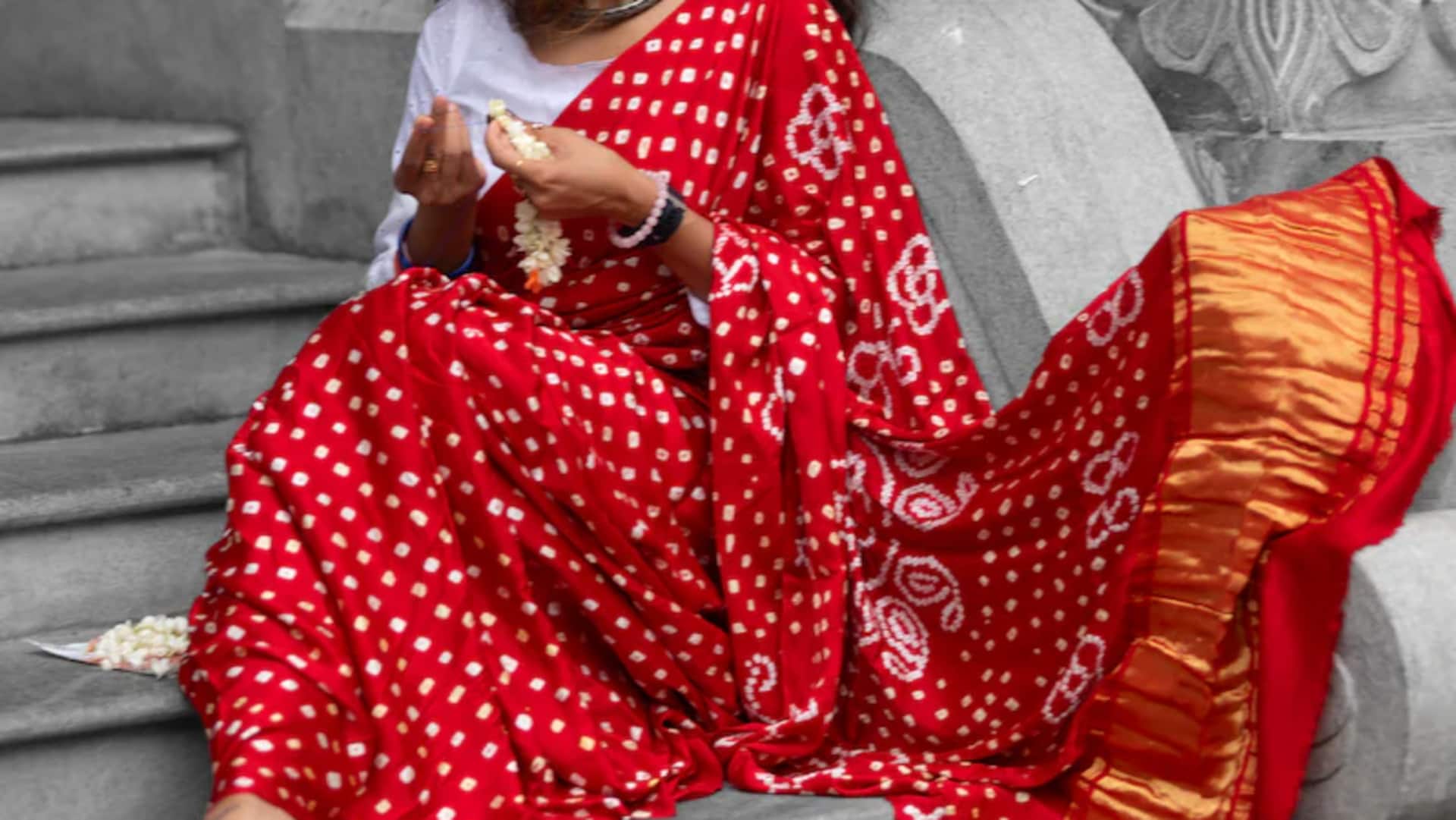 Pola Bandhani India klasik yang abadi