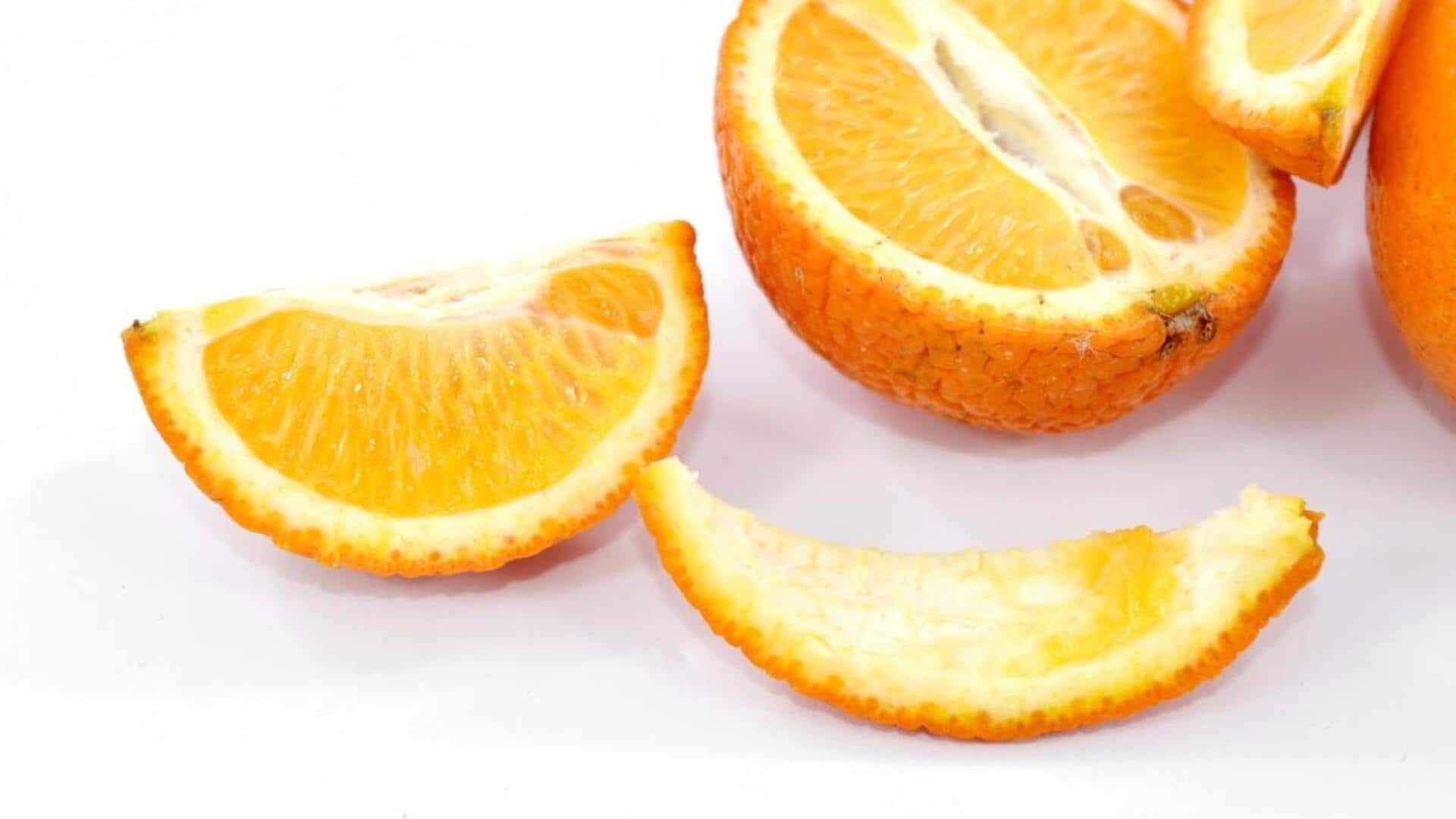 Gunakan kulit jeruk untuk permukaan dapur mengkilap