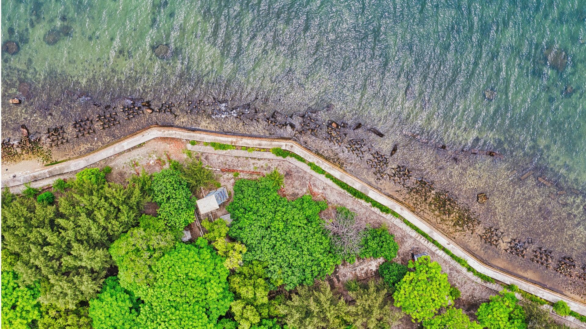Pulau-Pulau Tersembunyi Dekat Jakarta Pulau-Pulau Tersembunyi Dekat Jakarta