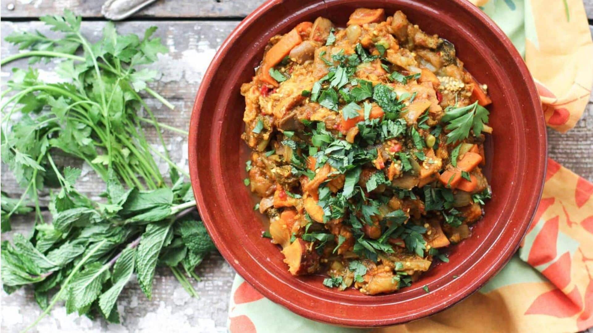 Buat tagine Maroko vegetarian yang lezat ini di rumah