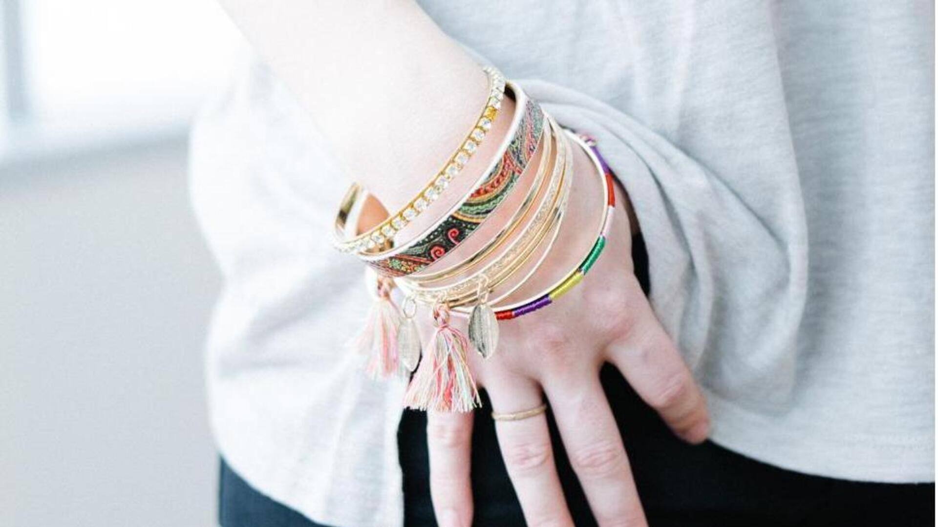 Tingkatkan gaya dengan pasangan perhiasan tradisional elegan