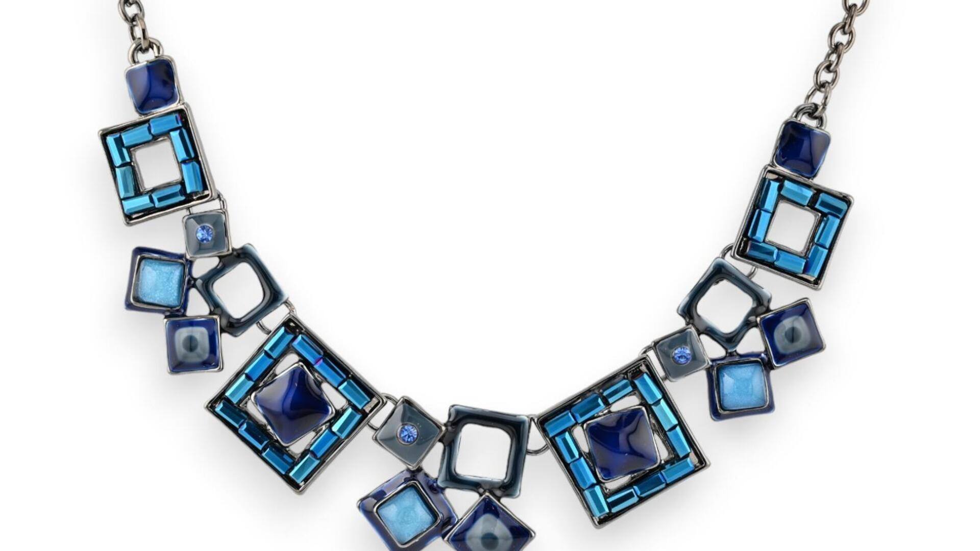 Pola geometris dalam tren aksesori fesyen