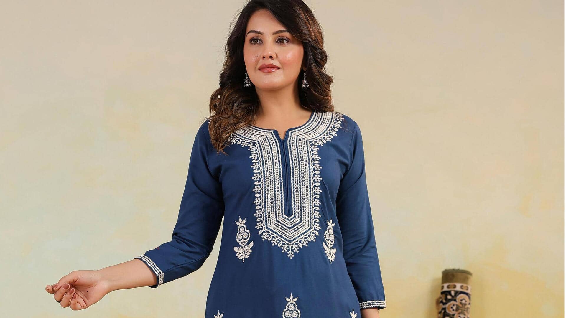 Pola bordir tradisional mengubah fesyen perayaan India