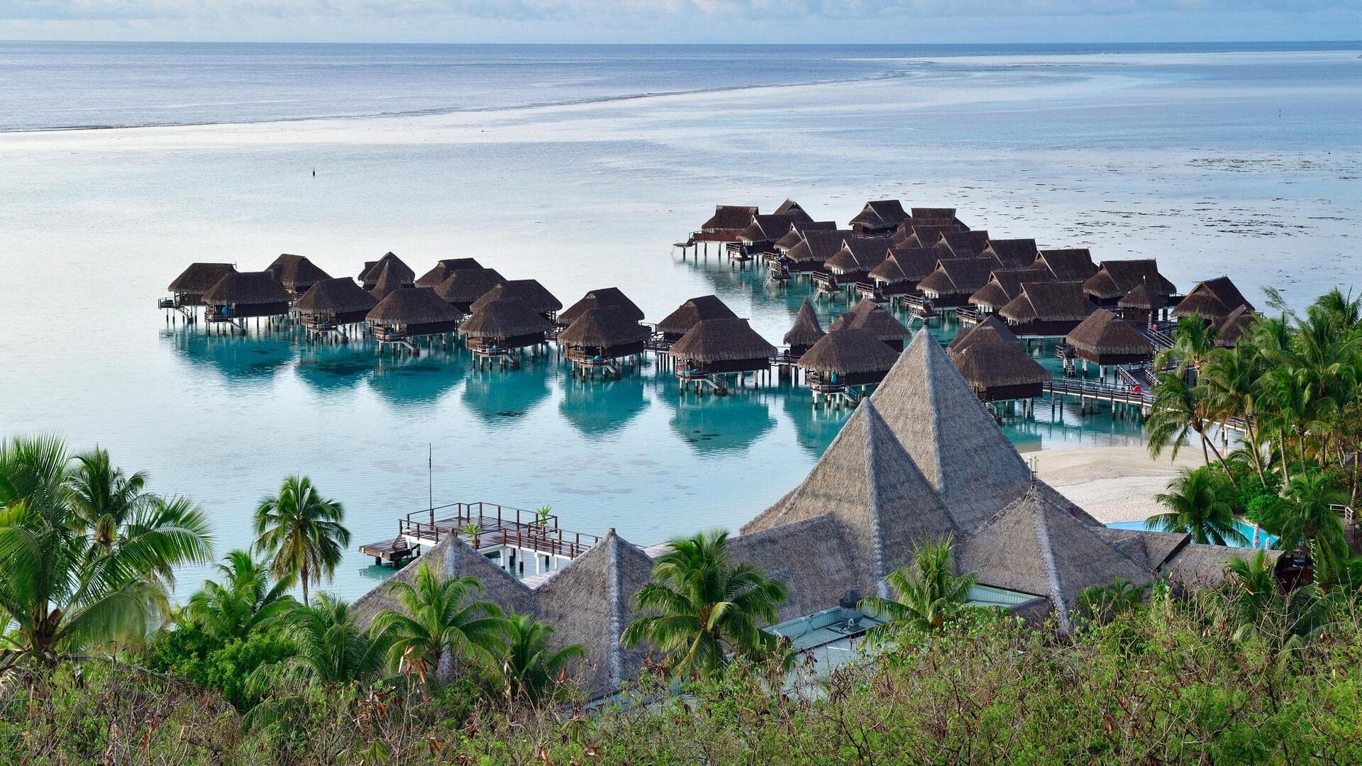 Menjelajahi Keindahan Pulau Moorea, Polinesia Prancis