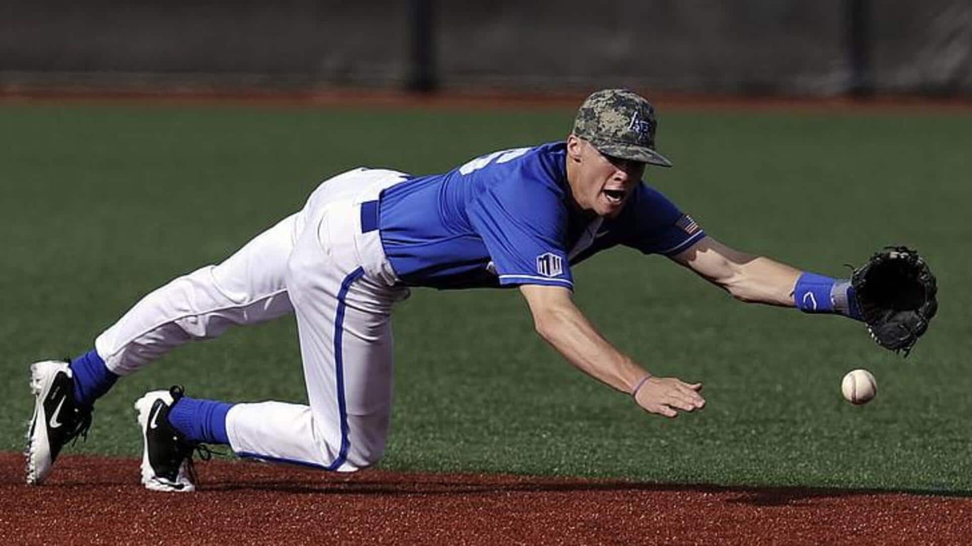 Mengapa baseball menggunakan isyarat bernomor antara catcher dan pitcher