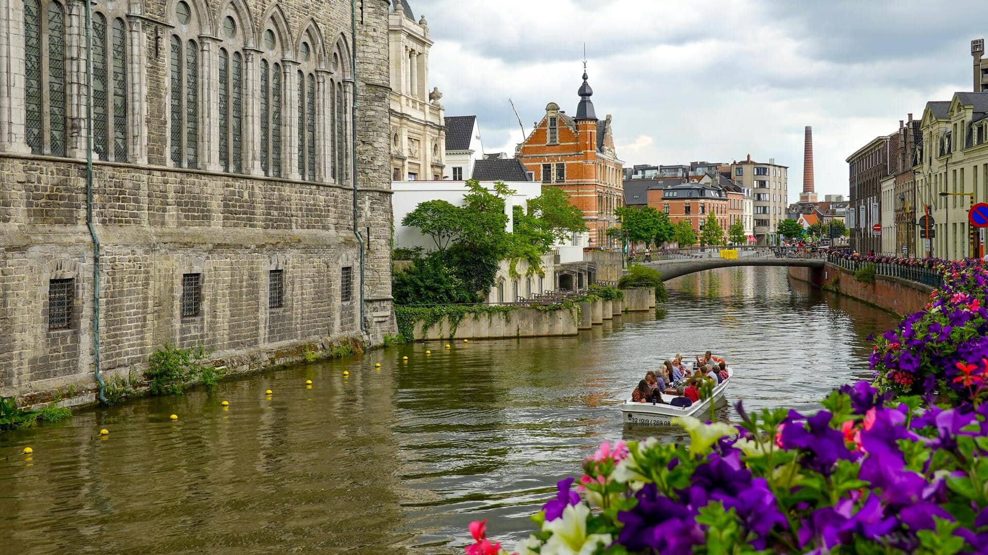 Menjelajahi Lima Kota Kanal Paling Menawan di Belgia