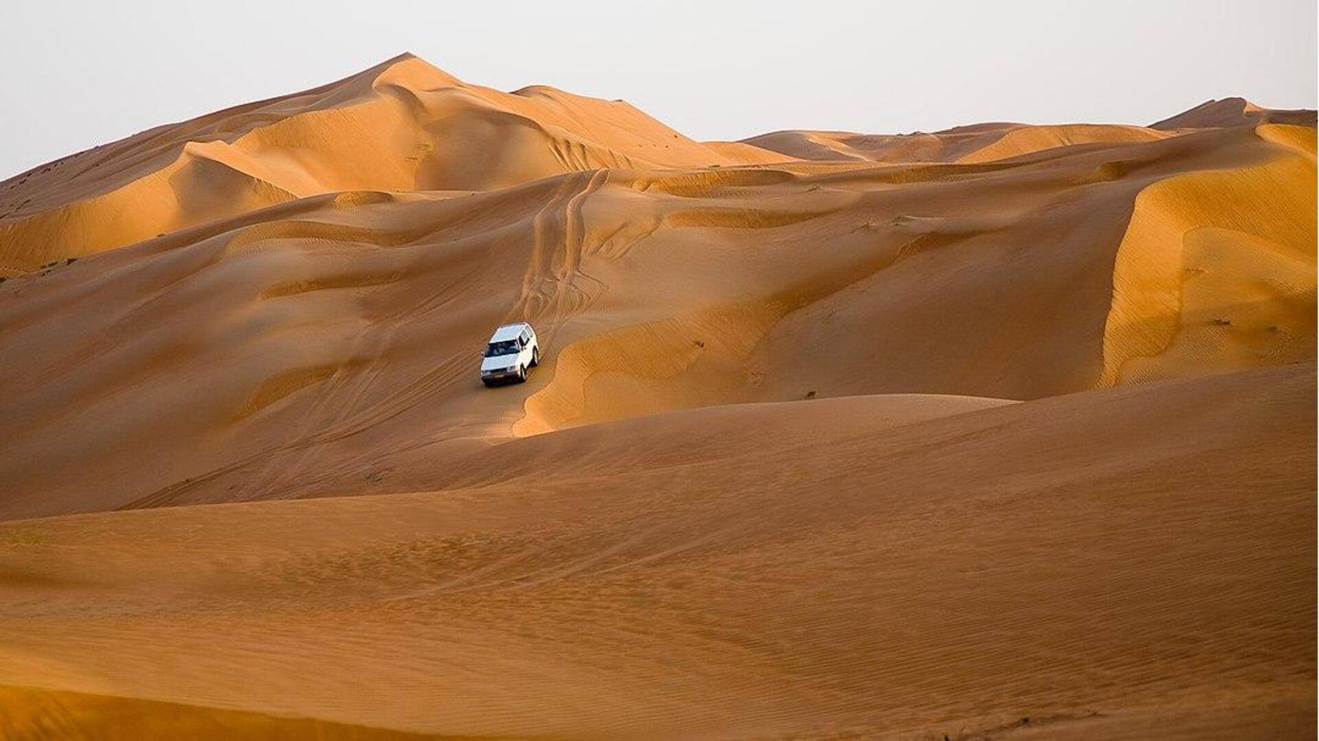 Bertualang di Padang Pasir Wahiba, Oman