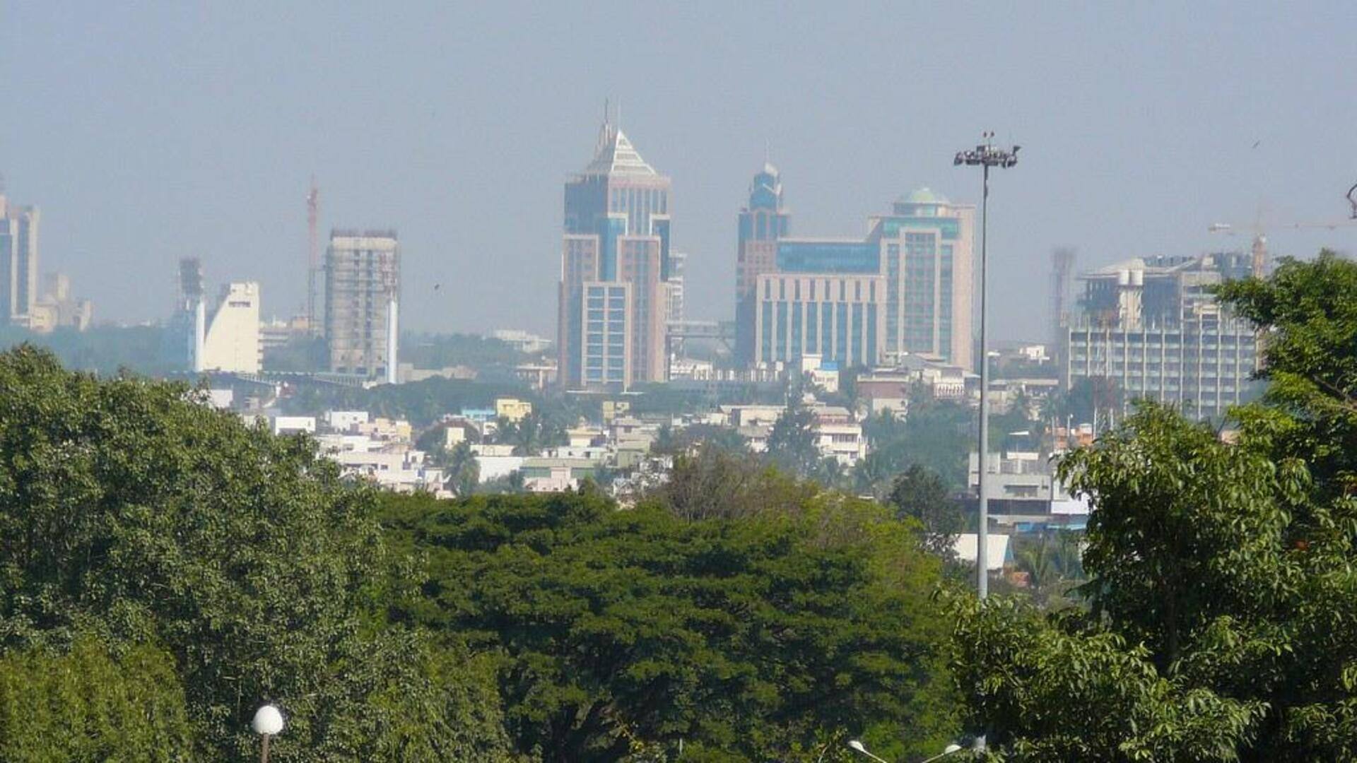 Lima stasiun bukit indah dekat Bangalore