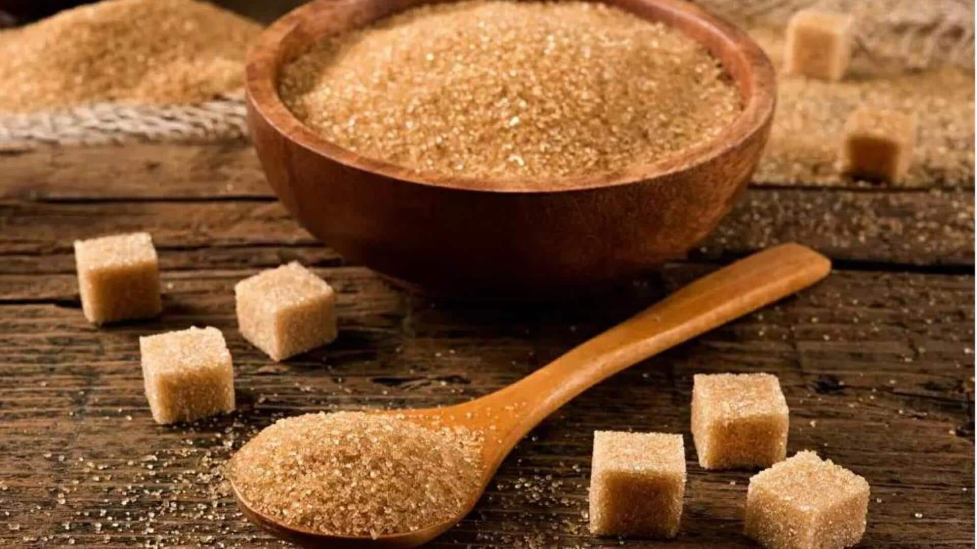 Menikmati Perpaduan Potongan Buah dan Gula Merah yang Unik