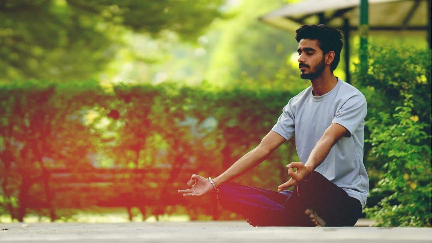 Merasa gelisah? Asana yoga ini dapat membantu Anda menenangkan diri