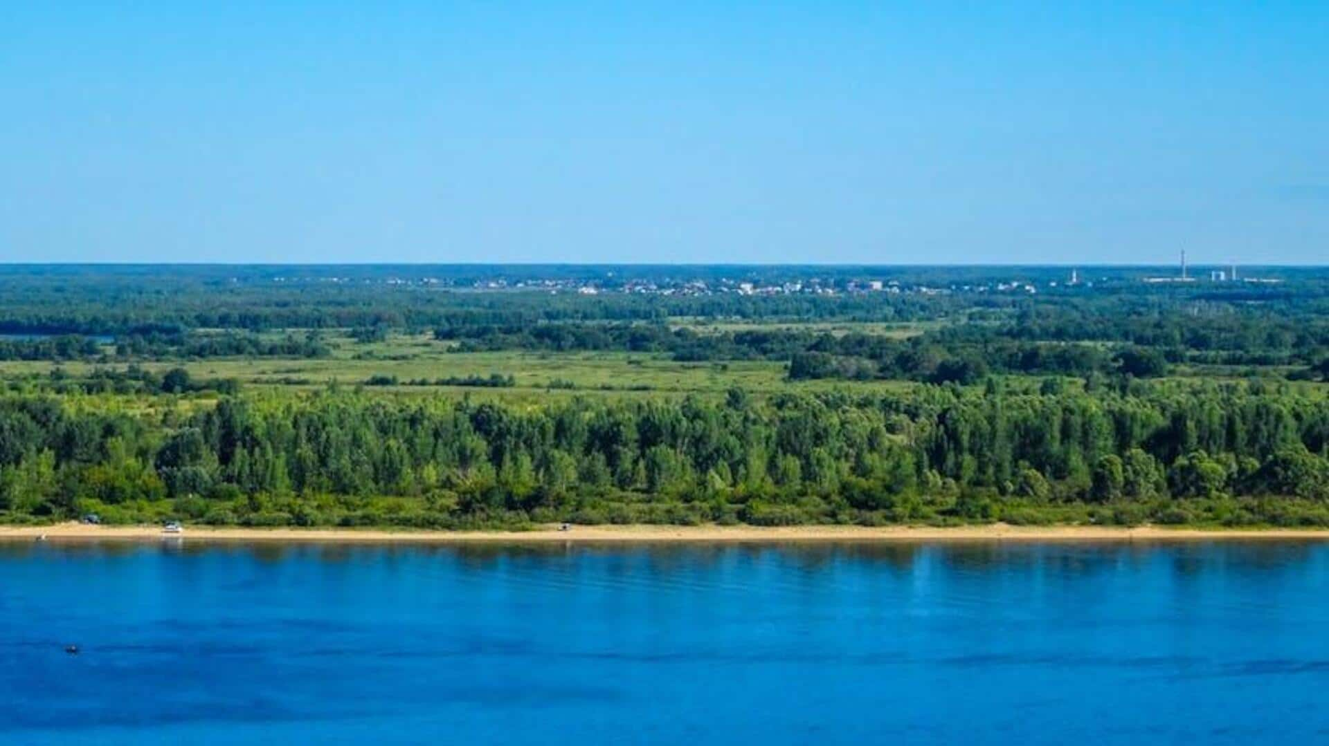 Menjelajahi Delta Sungai Volga yang Tenang, Rusia