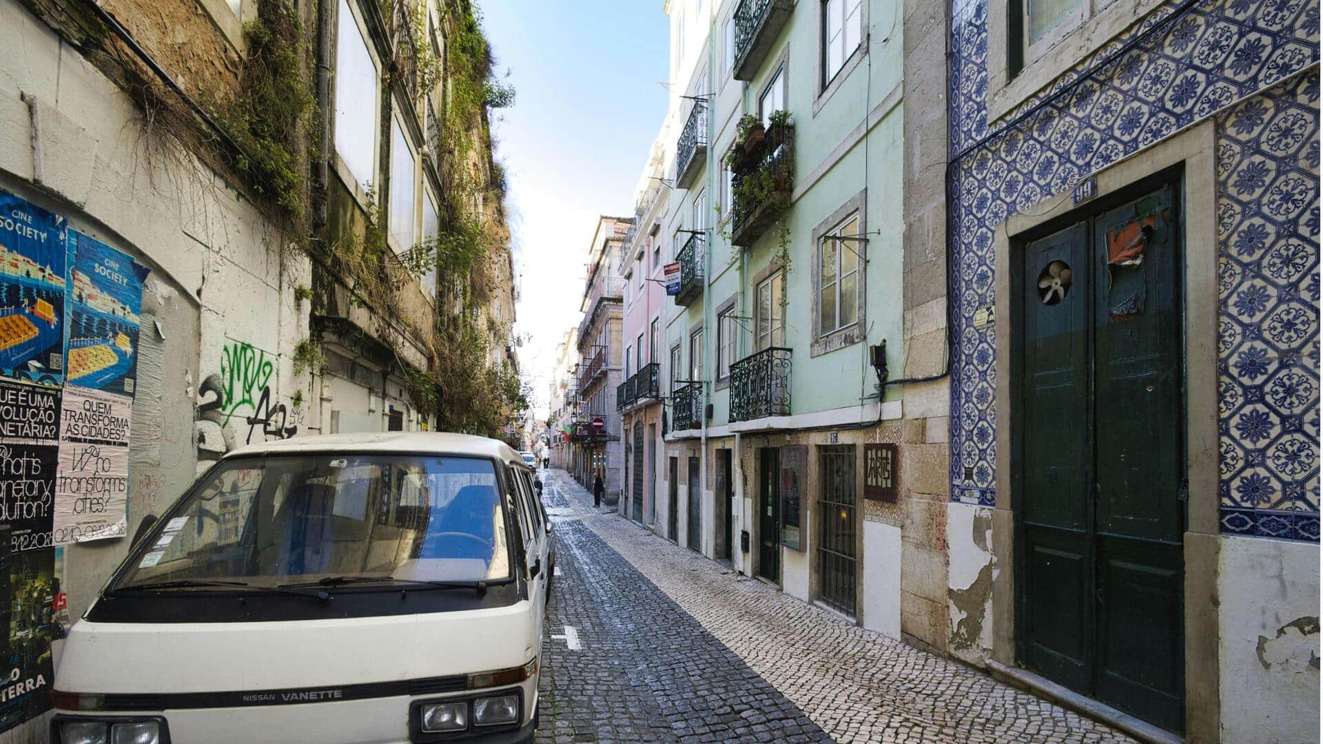 Menjelajahi Seni Ubin Bersejarah di Lisbon