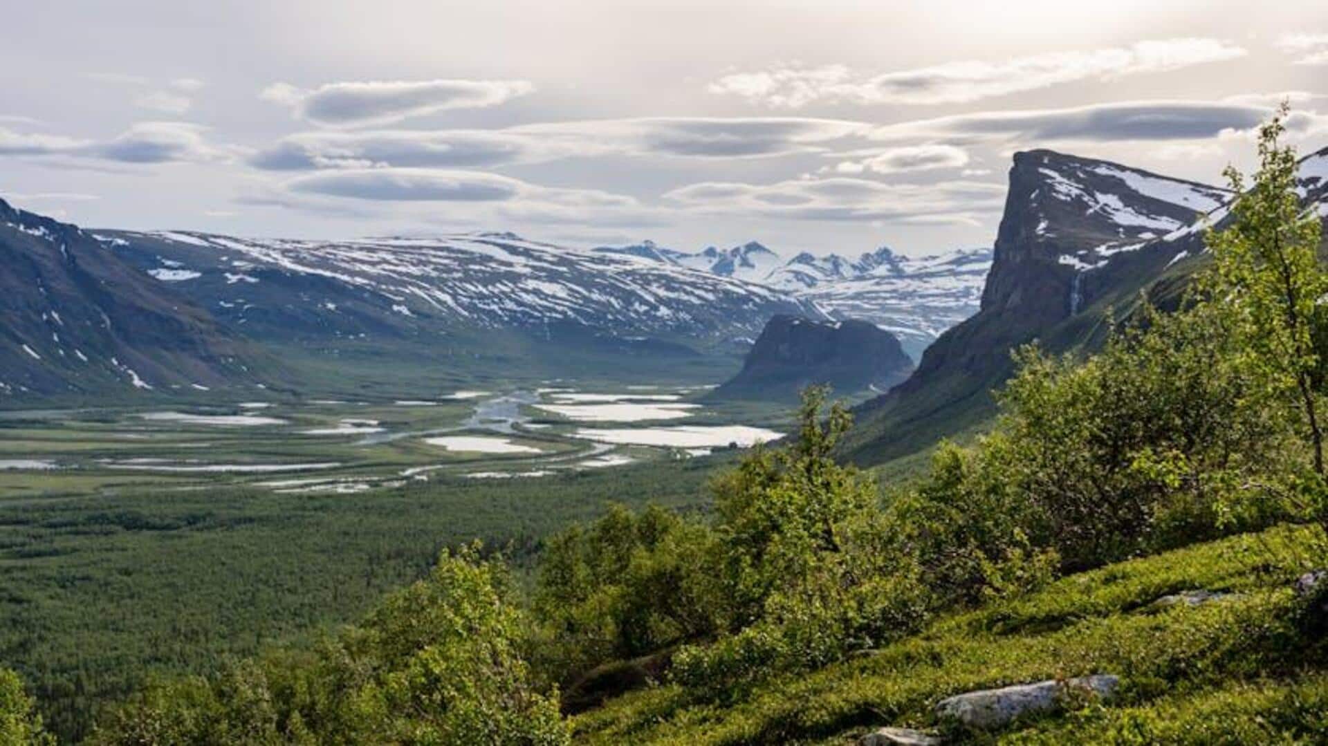 Malam Musim Panas Tak Berujung di Lapland Swedia