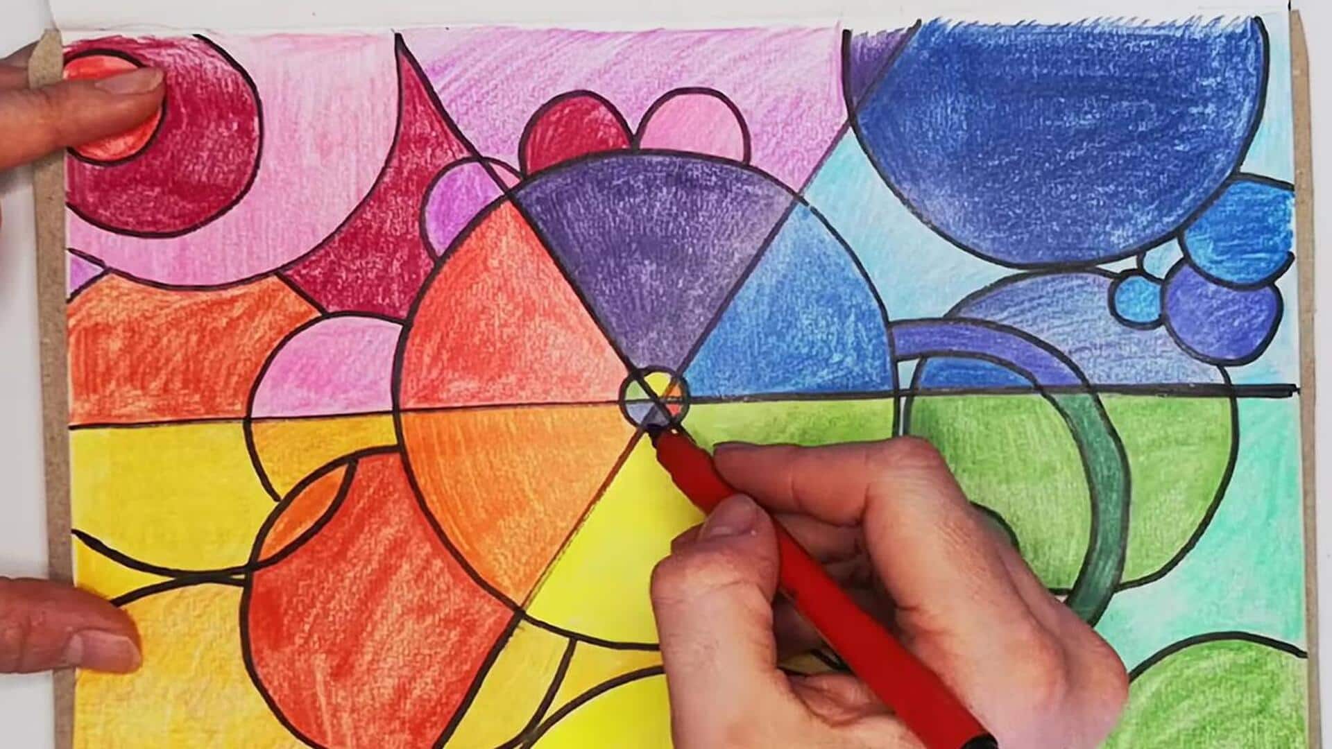 Cara Mudah Menggambar Pola Geometris Berwarna dengan Pensil Warna