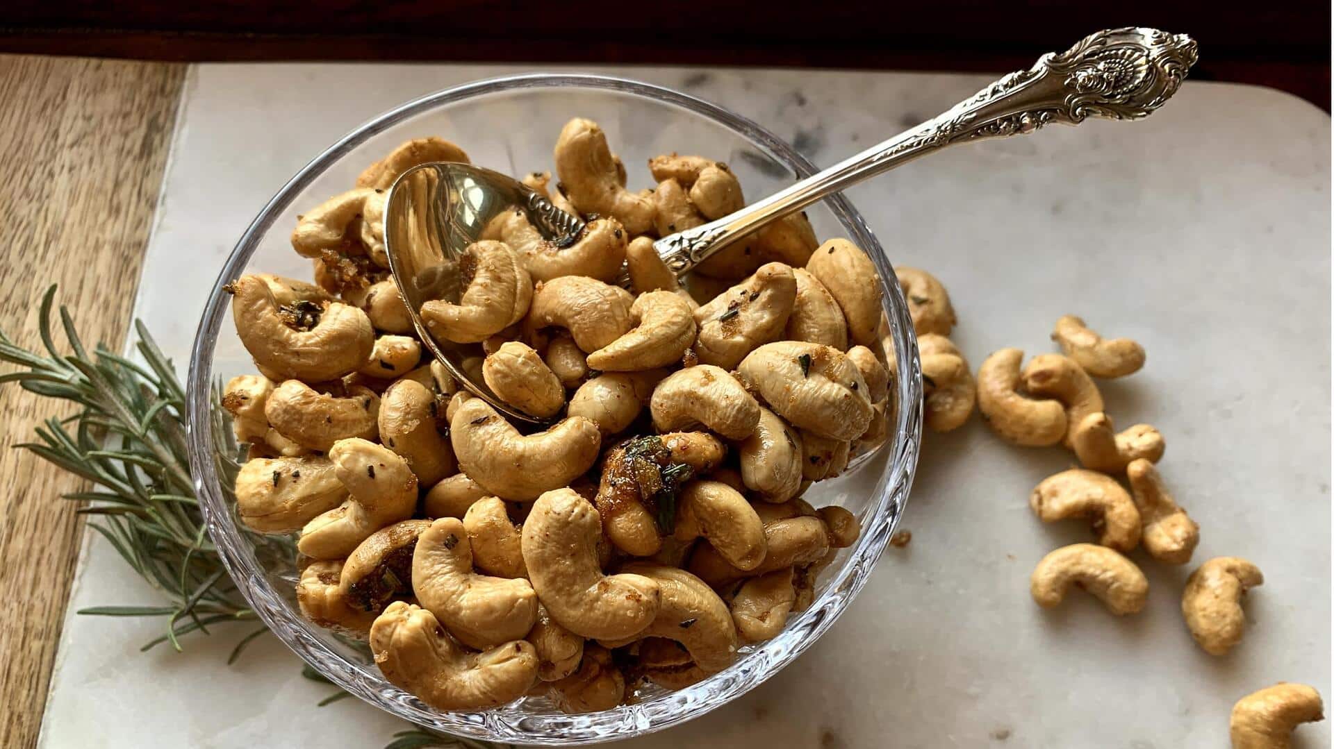 Camilan Lezat Berbasis Kacang Mete untuk Mengatasi Rasa Lapar