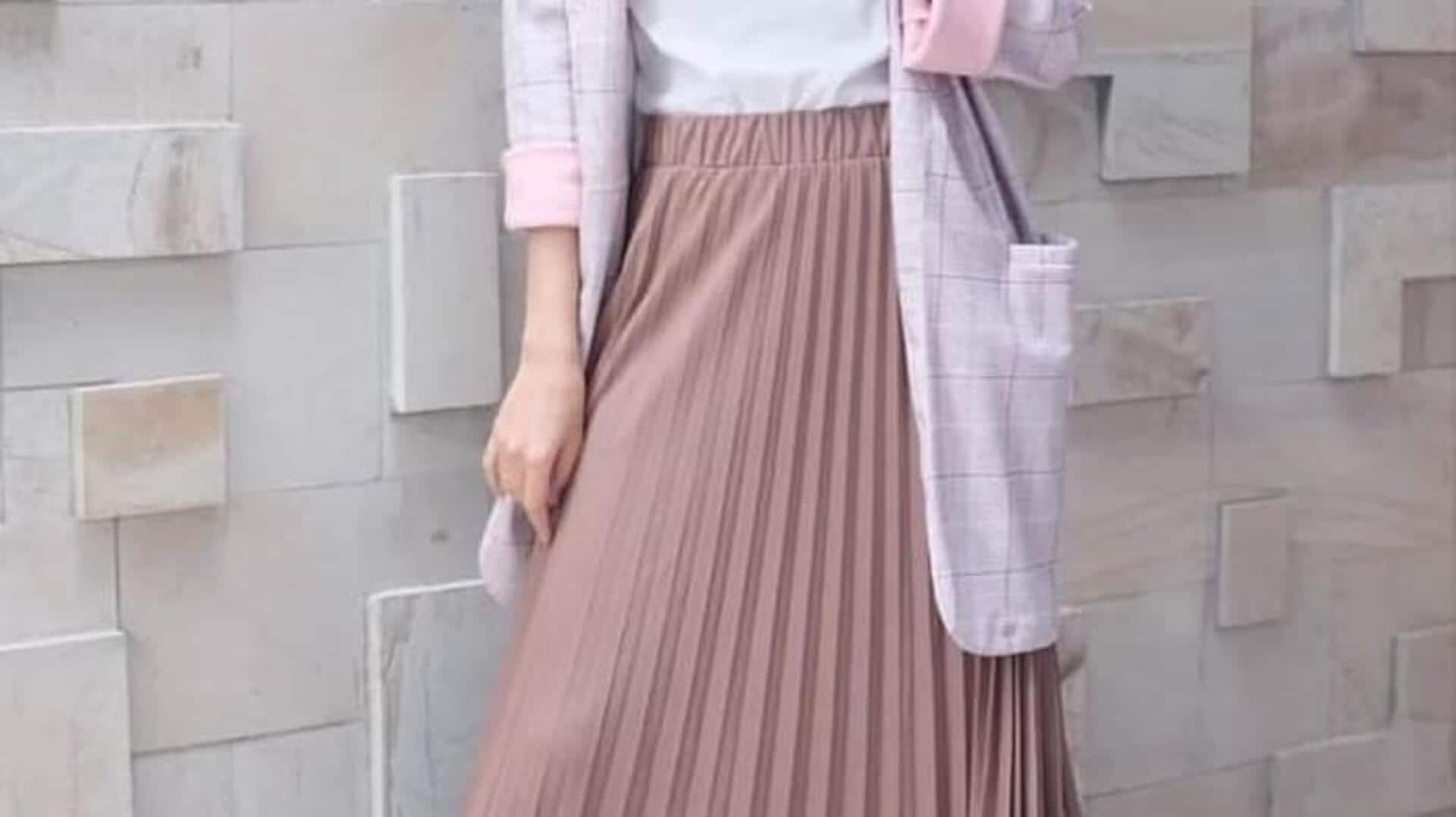 Rok plisket musim semi: Elegansi abadi untuk setiap kesempatan