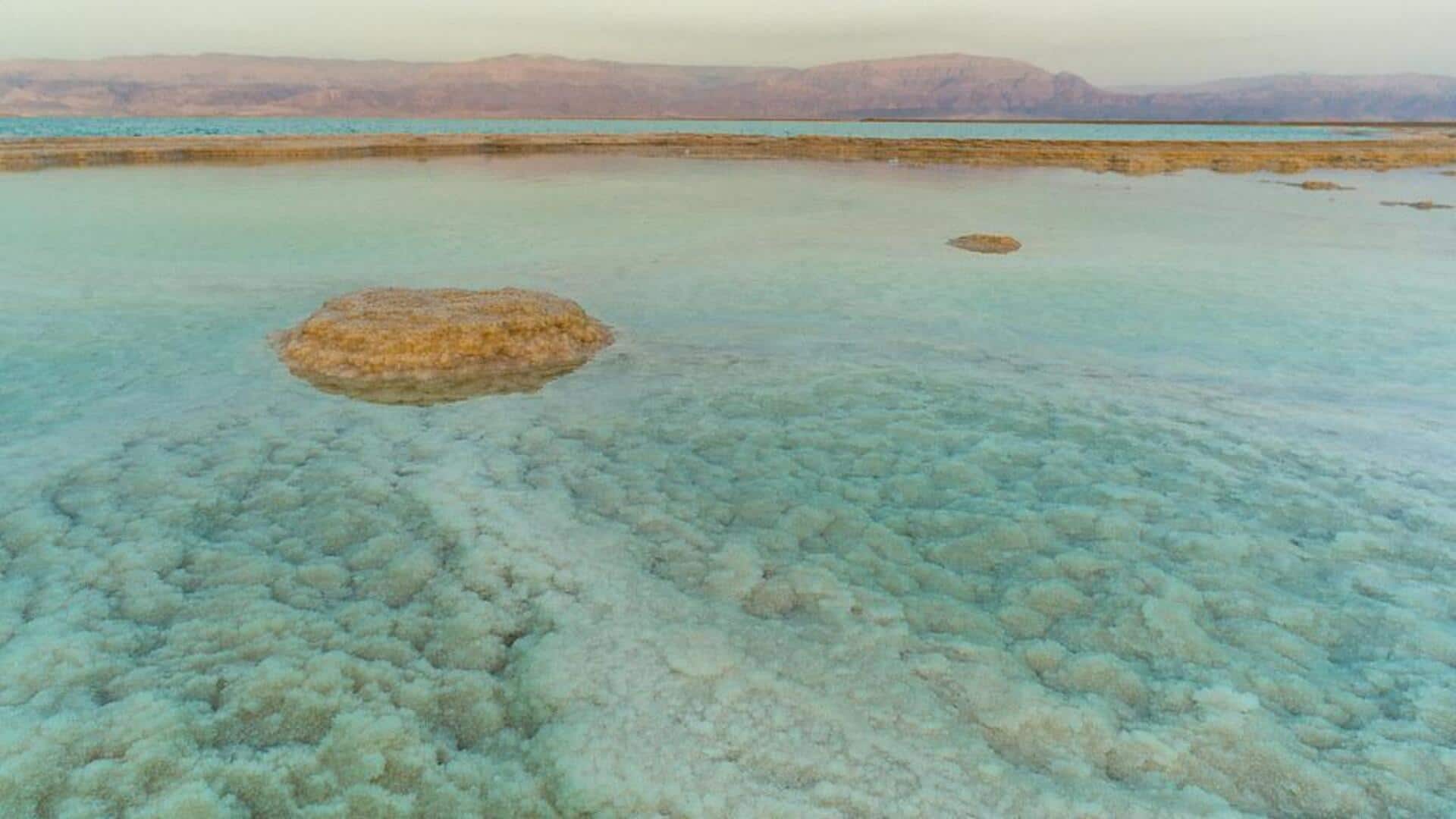 Menjelajahi Unsur Kimia dalam Danau Hipersalin di Planet Lain Menjelajahi Unsur Kimia dalam Danau Hipersalin di Planet Lain