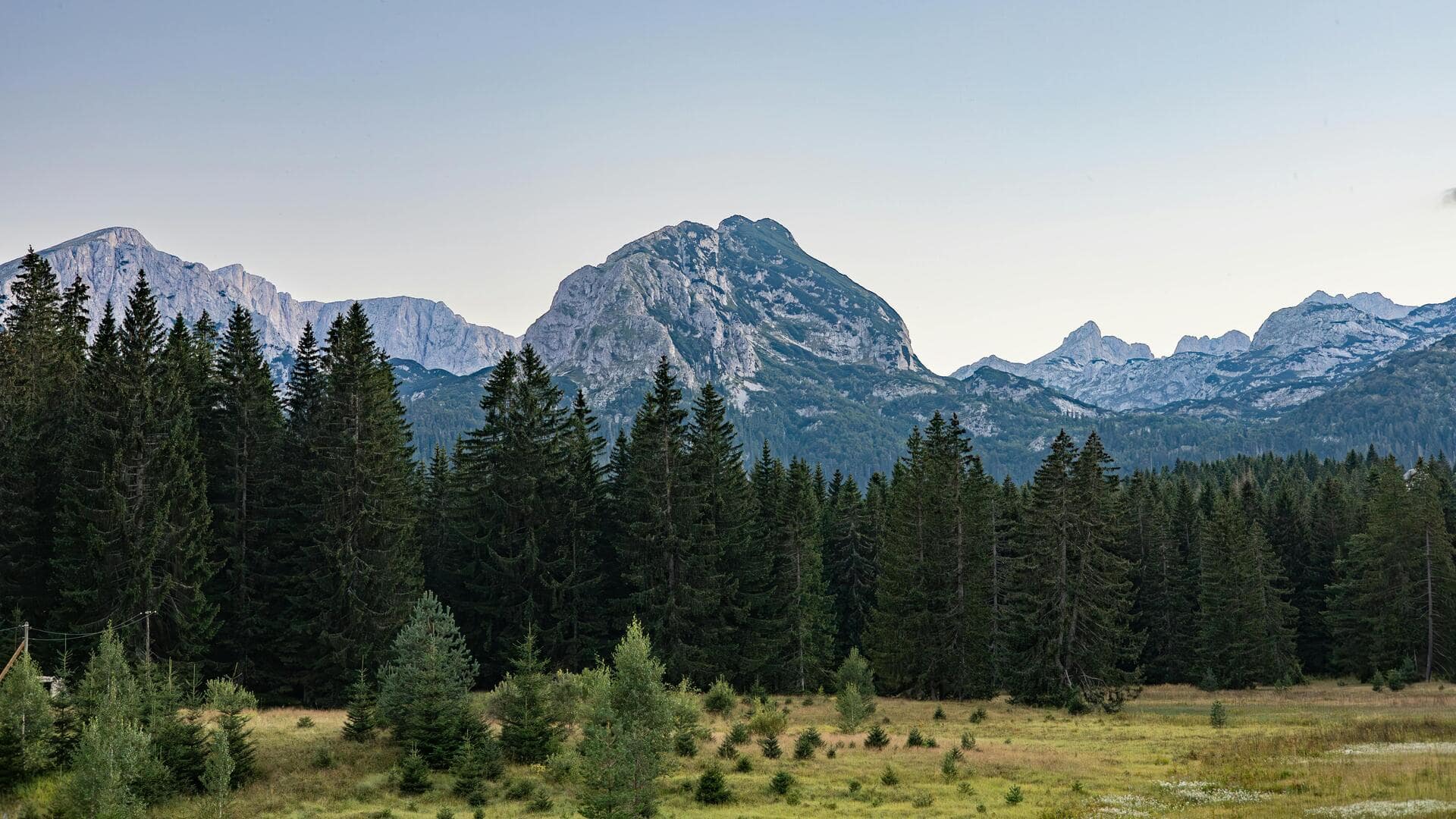Menemukan Keindahan Alam Montenegro yang Tak Tersentuh