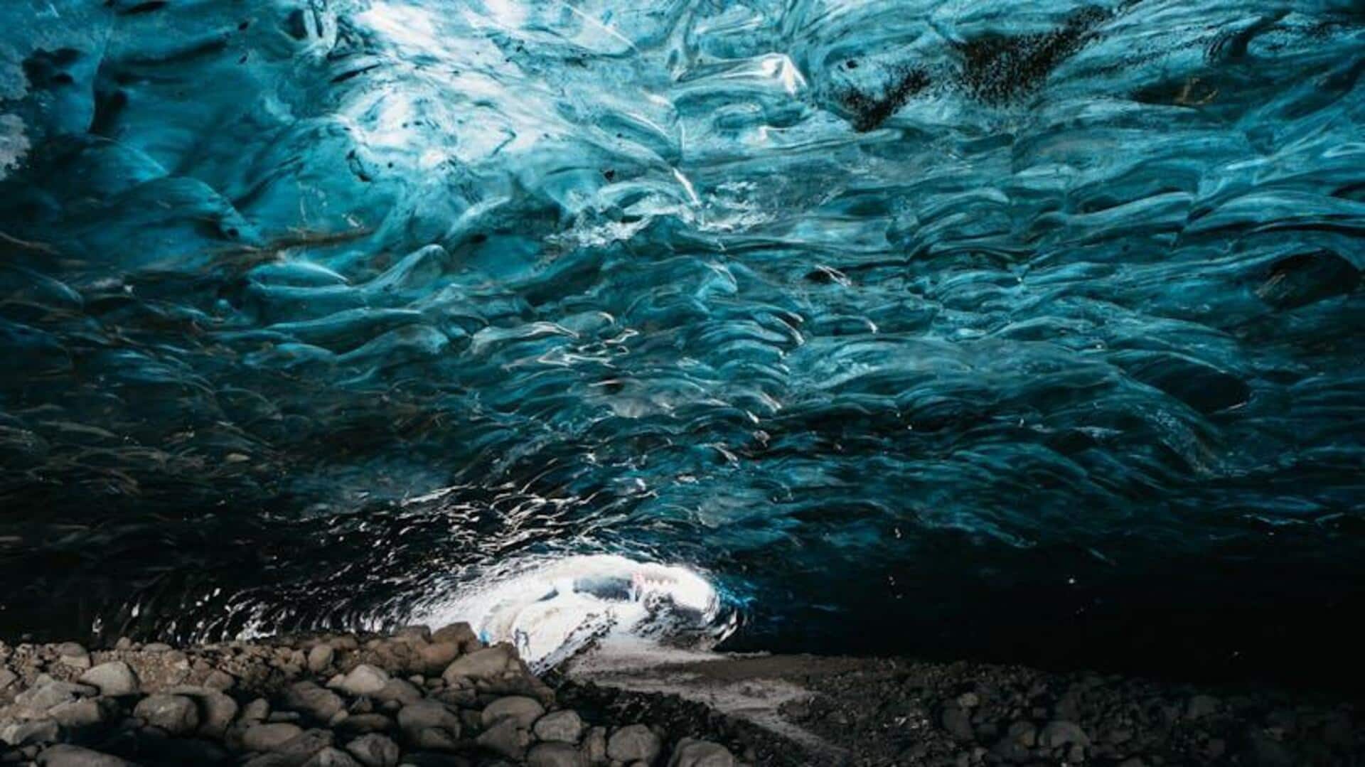 Keajaiban Gua Es di Islandia