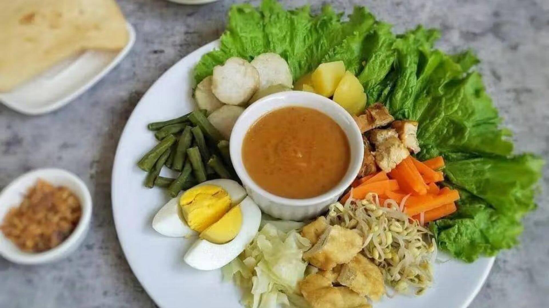 Menjelajahi Kenikmatan Gado-Gado: Lima Variasi Rasa Regional yang Menarik