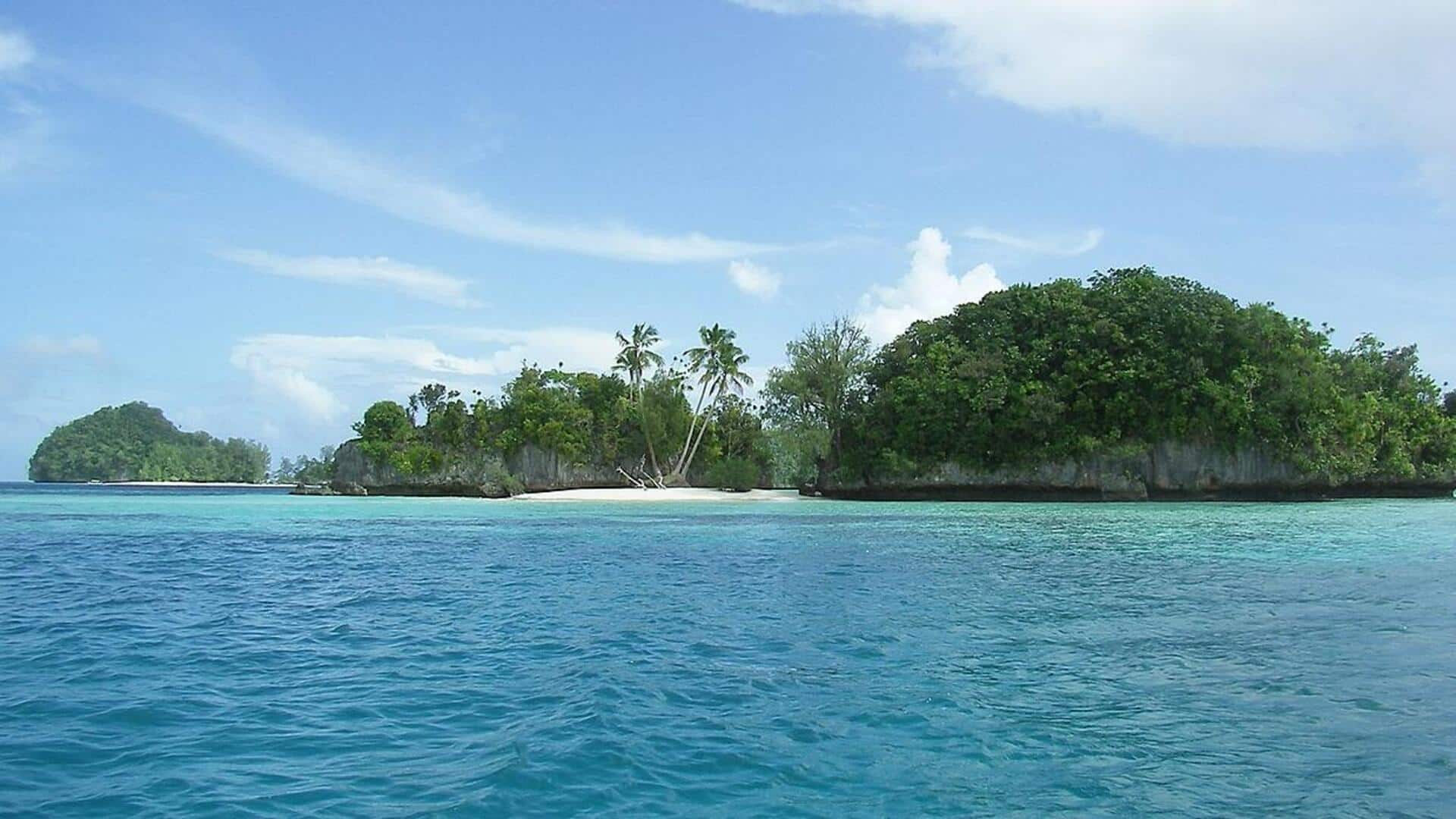 Menikmati Pantai Berpasir Putih di Palau