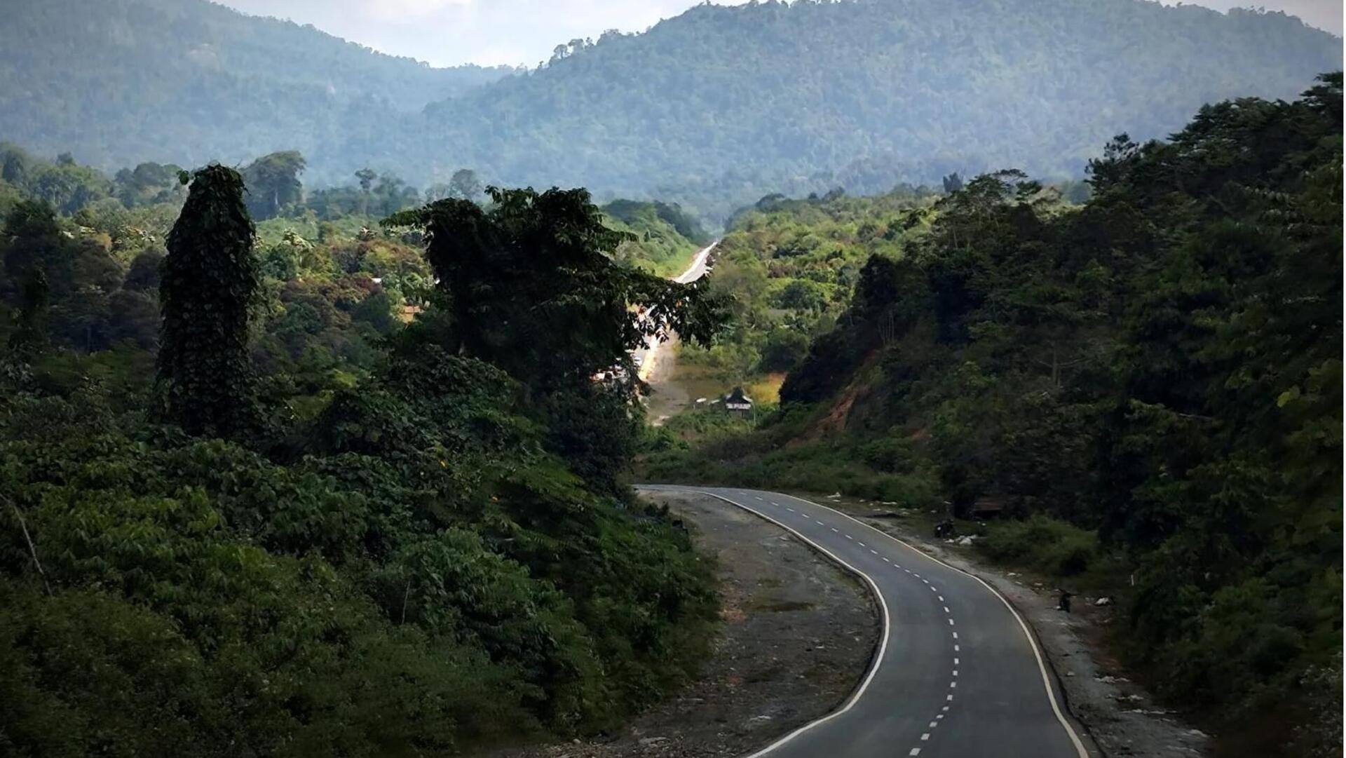 Menjelajahi 5 Jalur Indah di Kalimantan