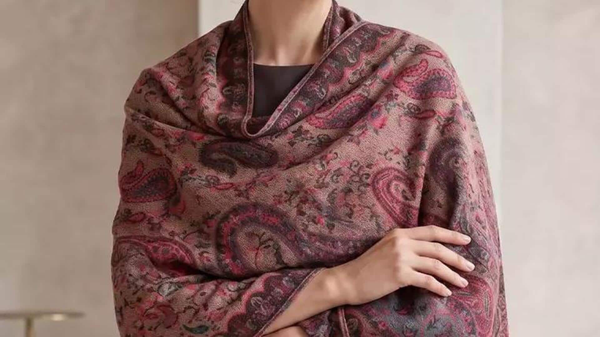Selendang vintage: Aksesori abadi dengan gaya modern