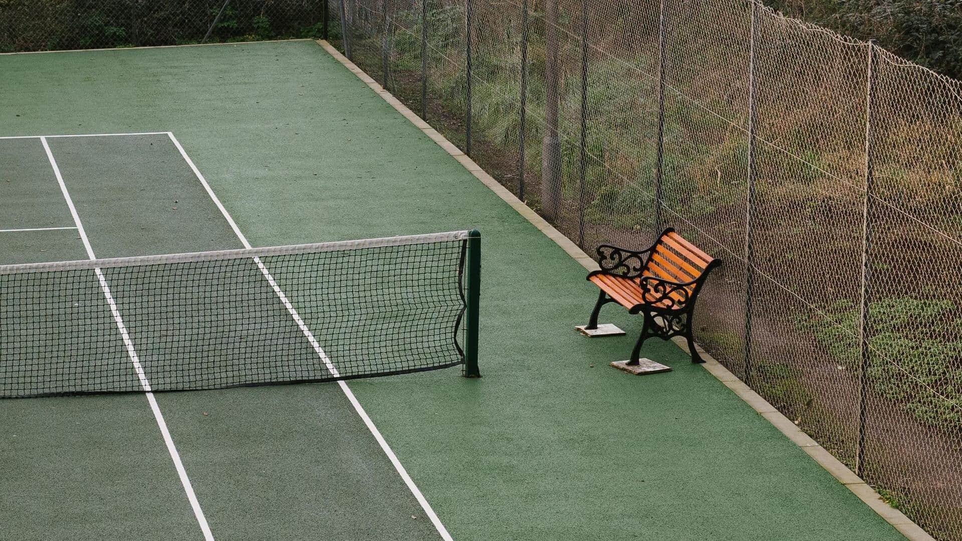 Permukaan lapangan tenis yang unik dan efeknya