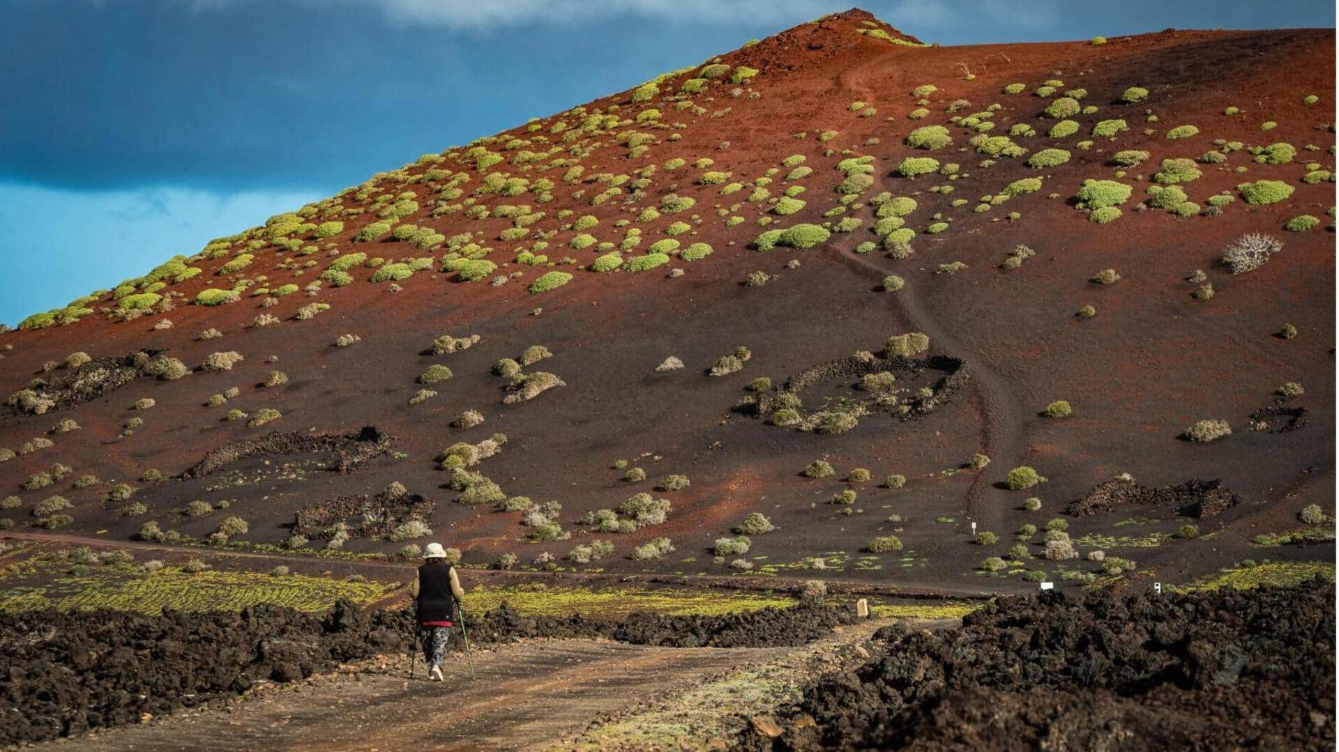 Trekking Di Lanskap Bulan Lanzarote