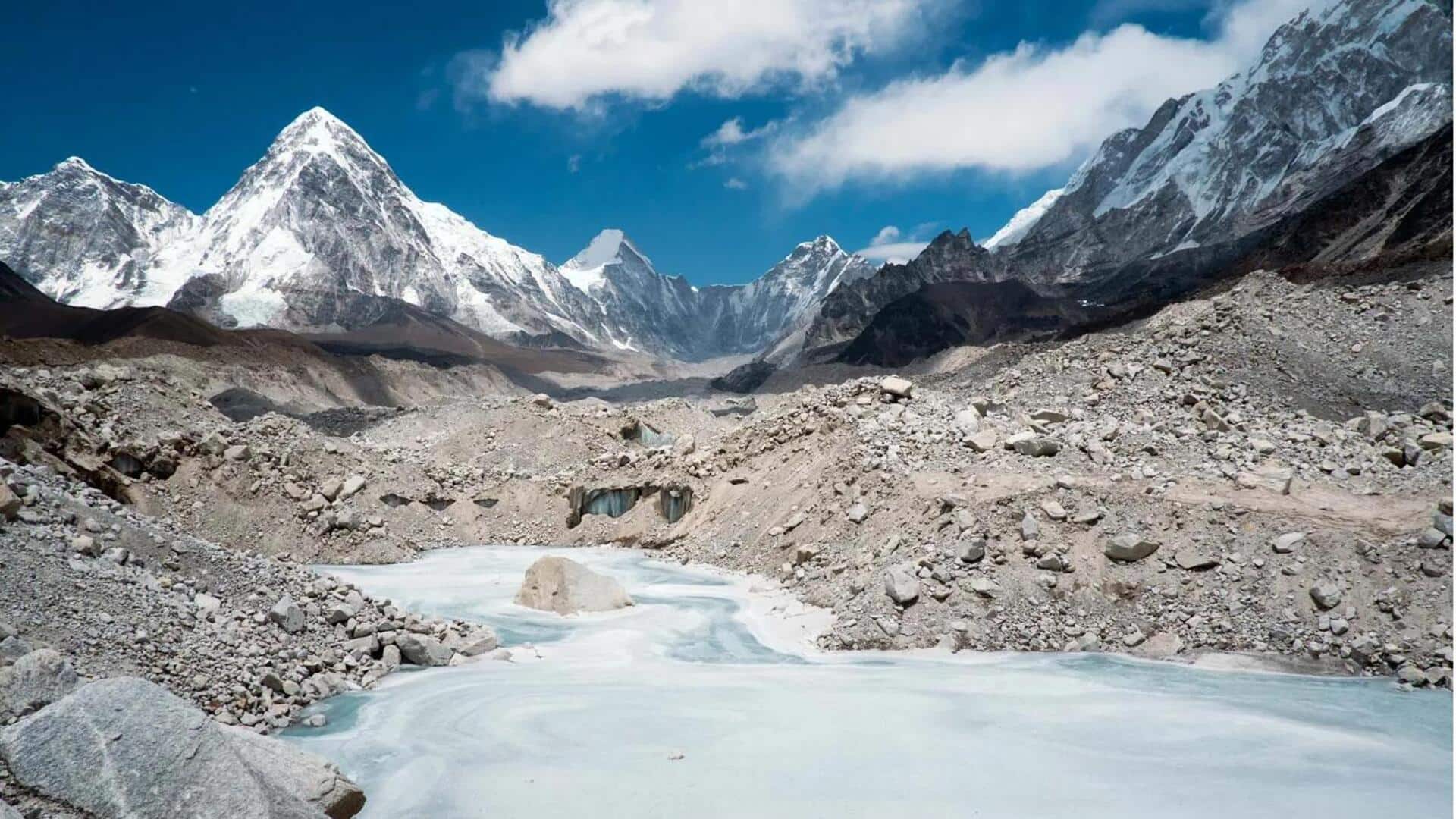Memahami Anomali Gravitasi di Bawah Gunung Everest