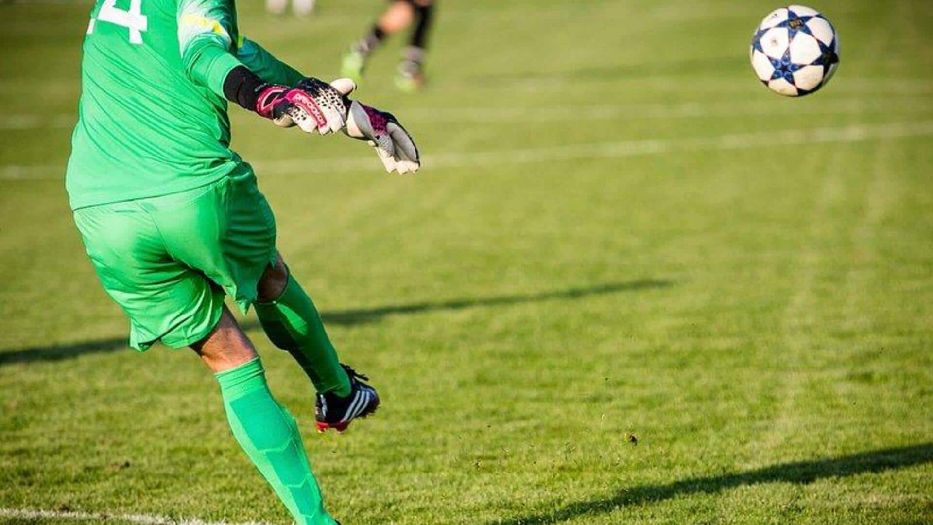 Aturan offside dalam sepak bola: Penjelasan sederhana