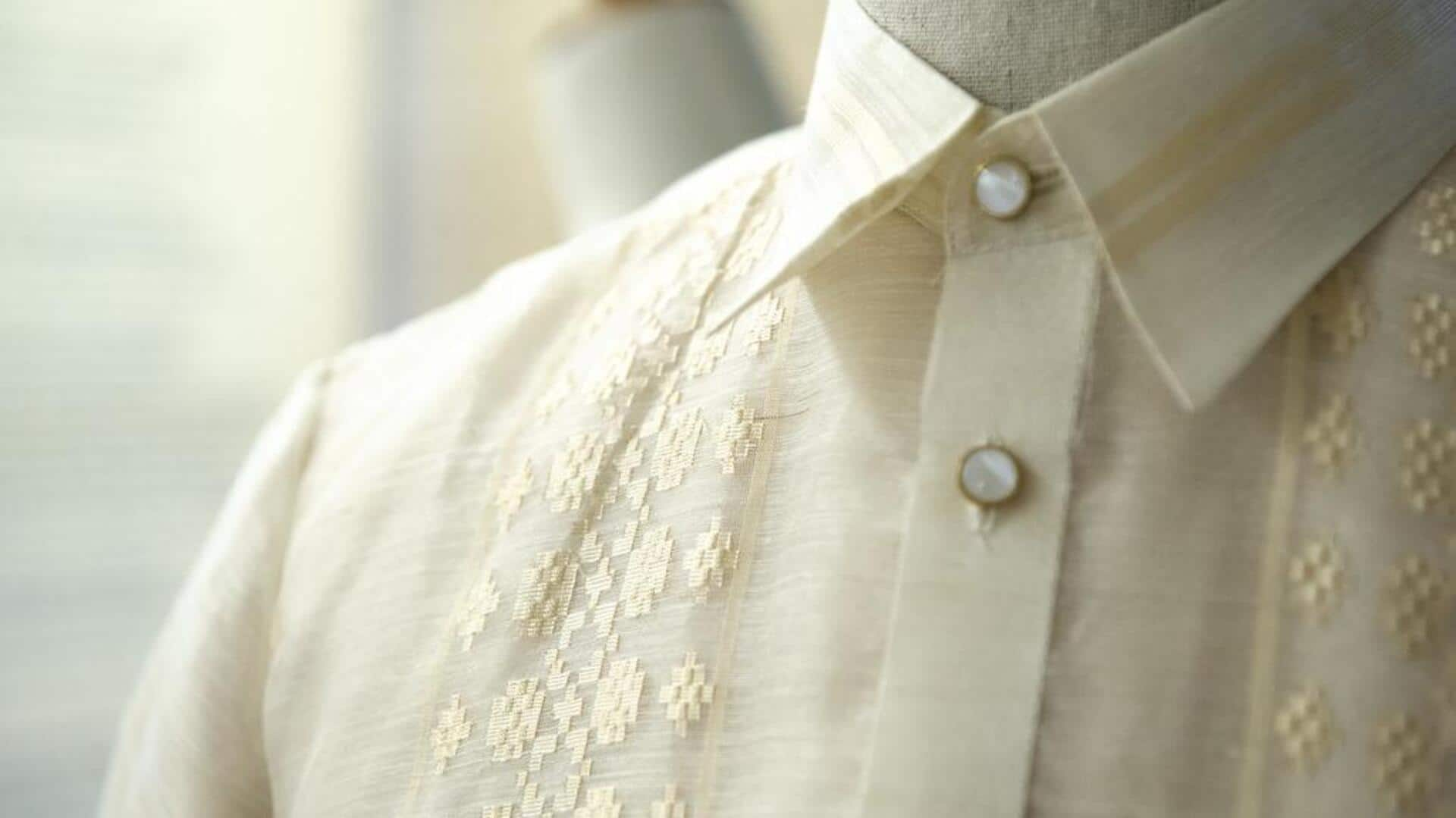 Memadukan busana modern dengan Barong Tagalog Filipina