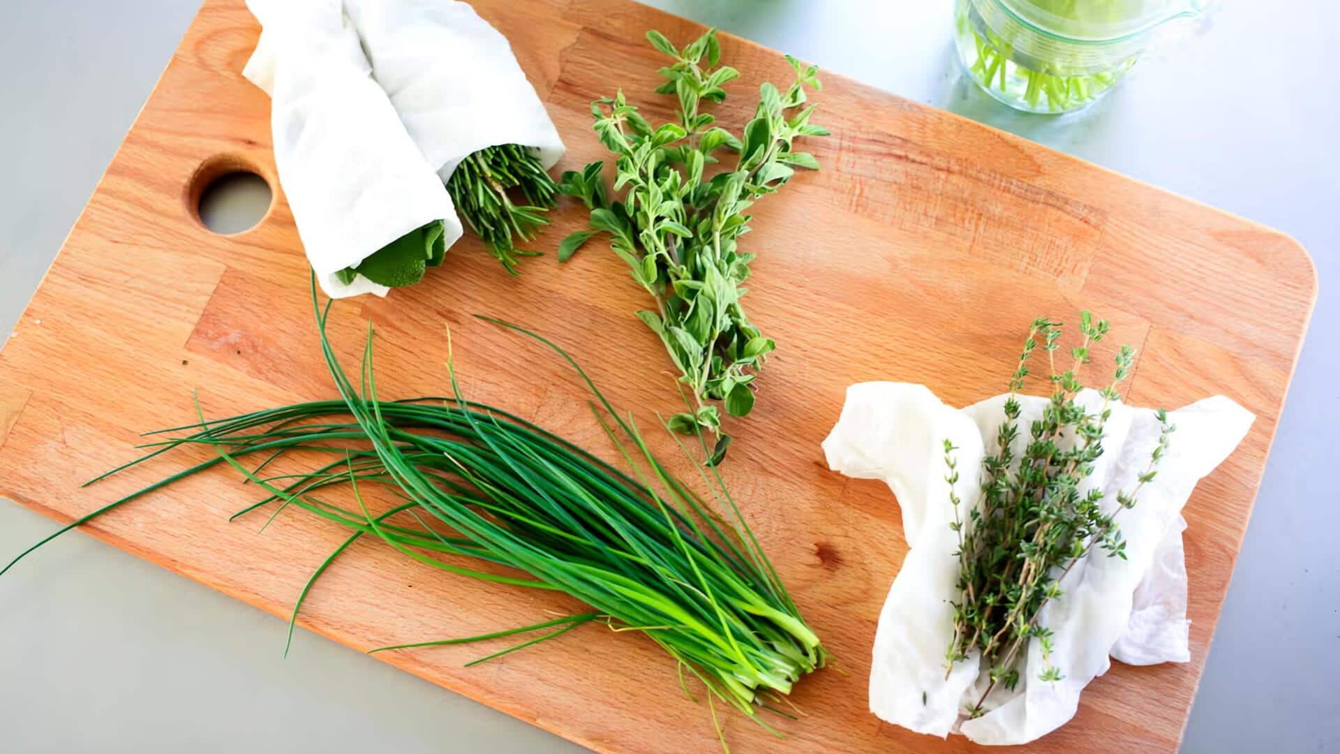 Tips Penyimpanan Herbal untuk Sajian Ramadan Tips Penyimpanan Herbal untuk Sajian Ramadan