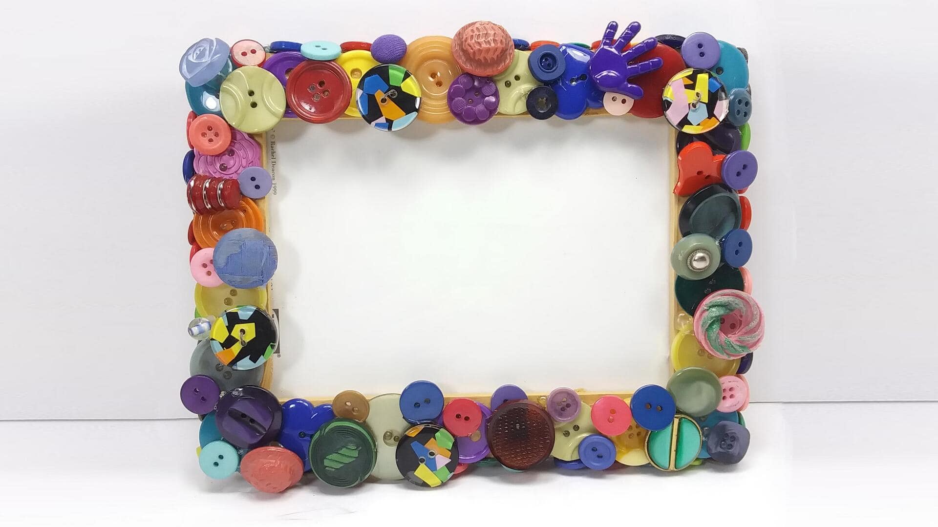 Lima Benda Sehari-hari untuk Bingkai Seni Miniatur