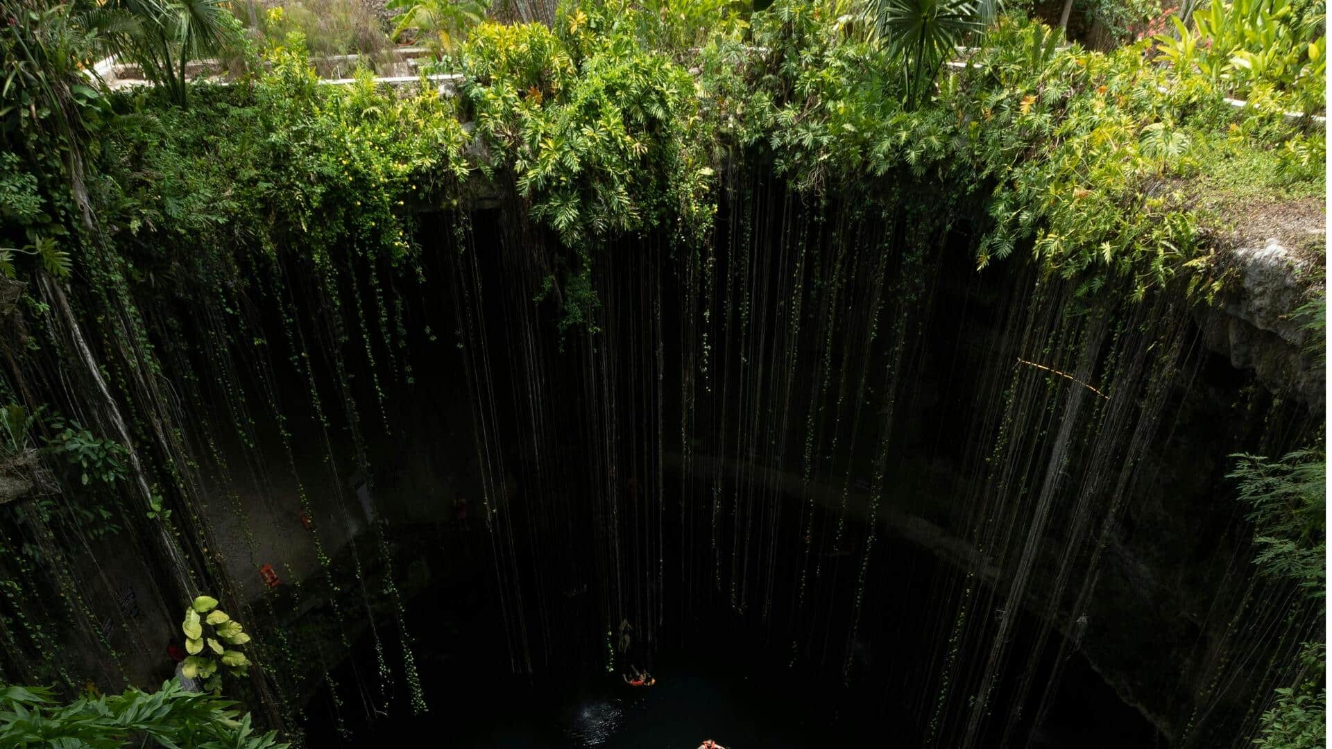 Menjelajahi Cenote di Semenanjung Yucatan, Meksiko