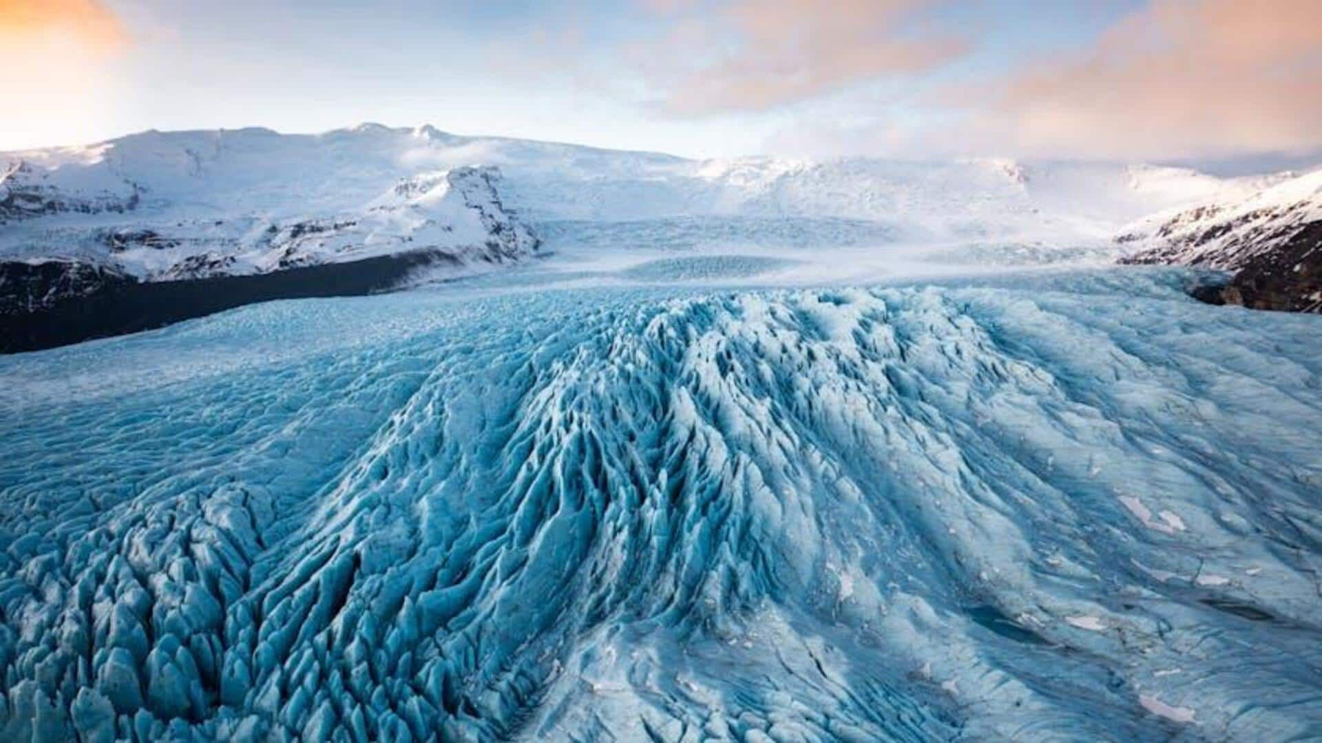 Menjelajahi Lembah Gletser dan Lanskap Tenang Skeidararsandur, Islandia