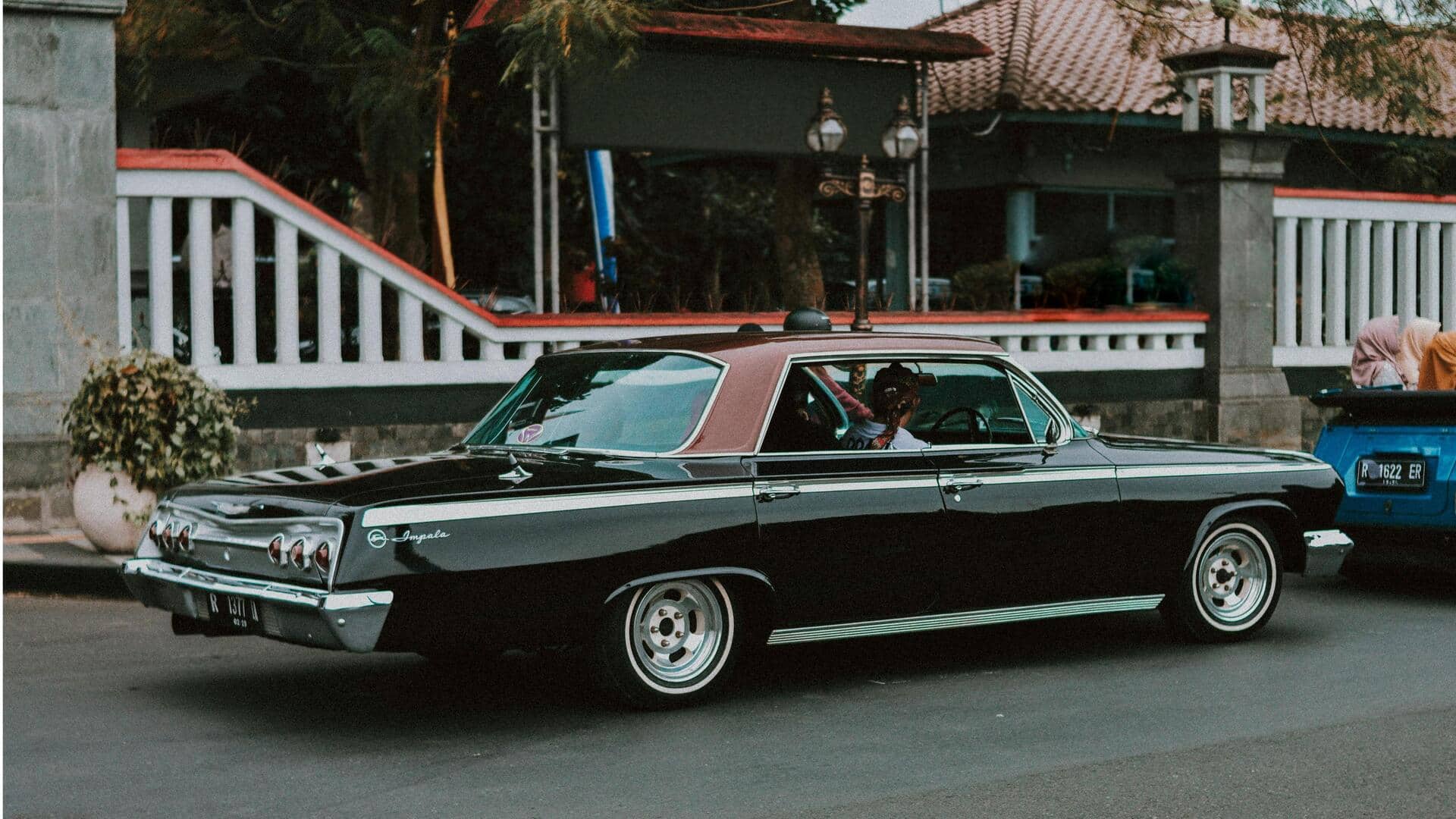 Memahami Hukum Jalan Indonesia untuk Pengemudi Mobil Klasik