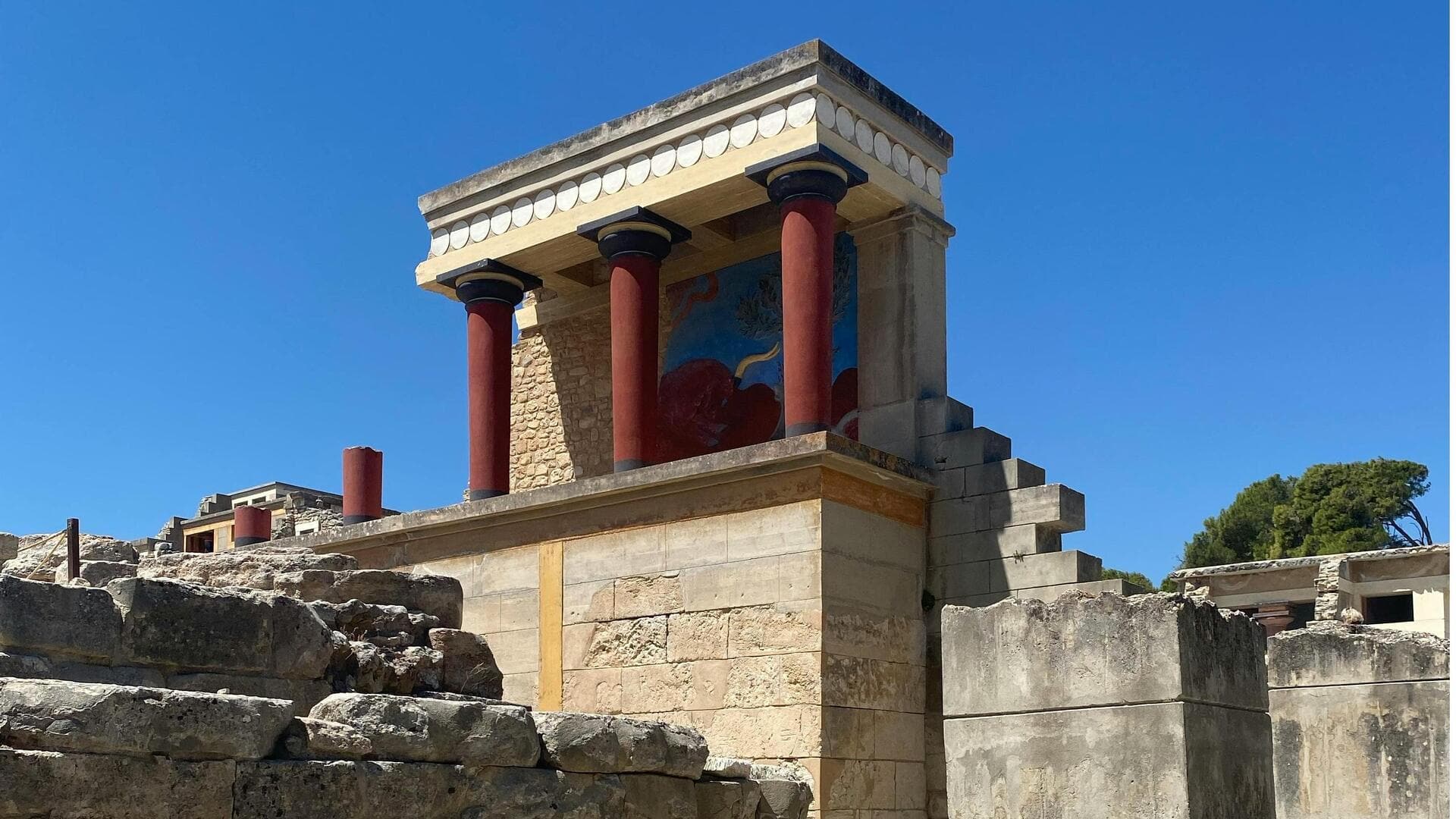 Menjelajahi Pulau dan Pantai Kuno di Yunani