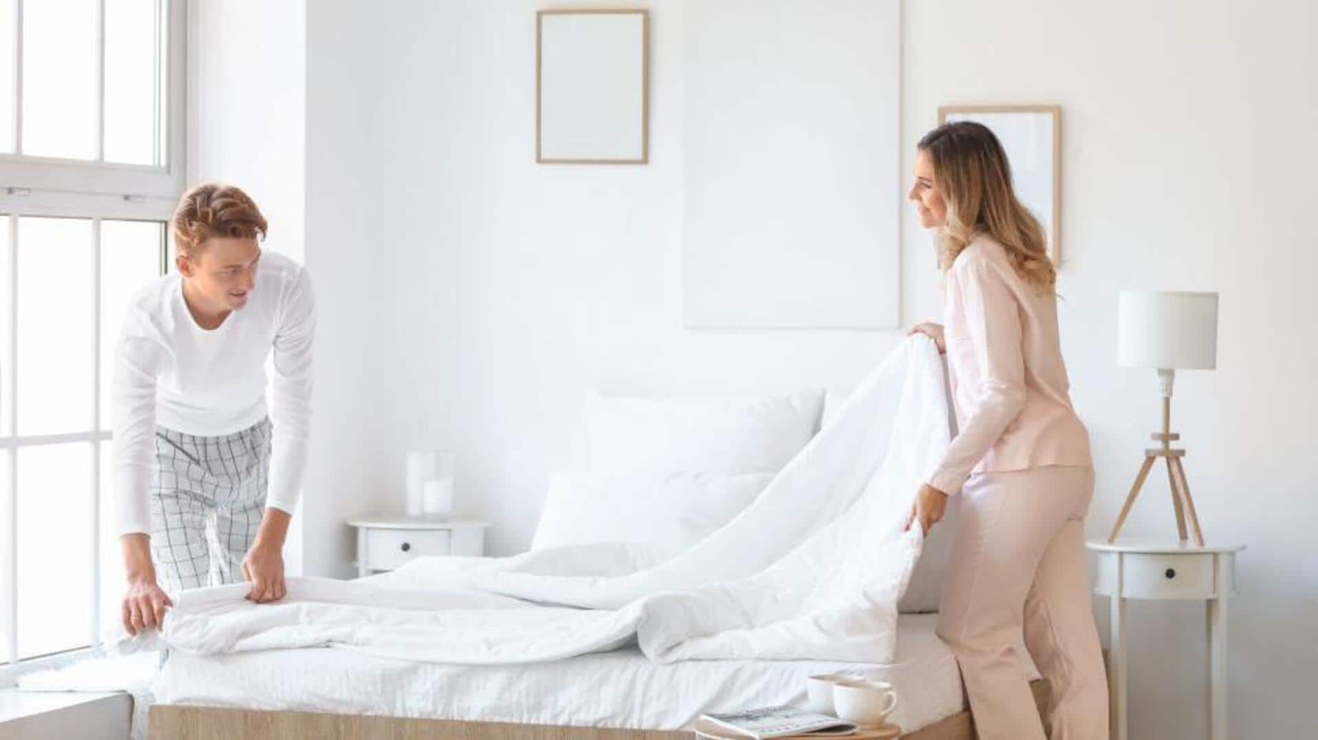 Cara mudah menjaga seprai tetap rapi sepanjang hari