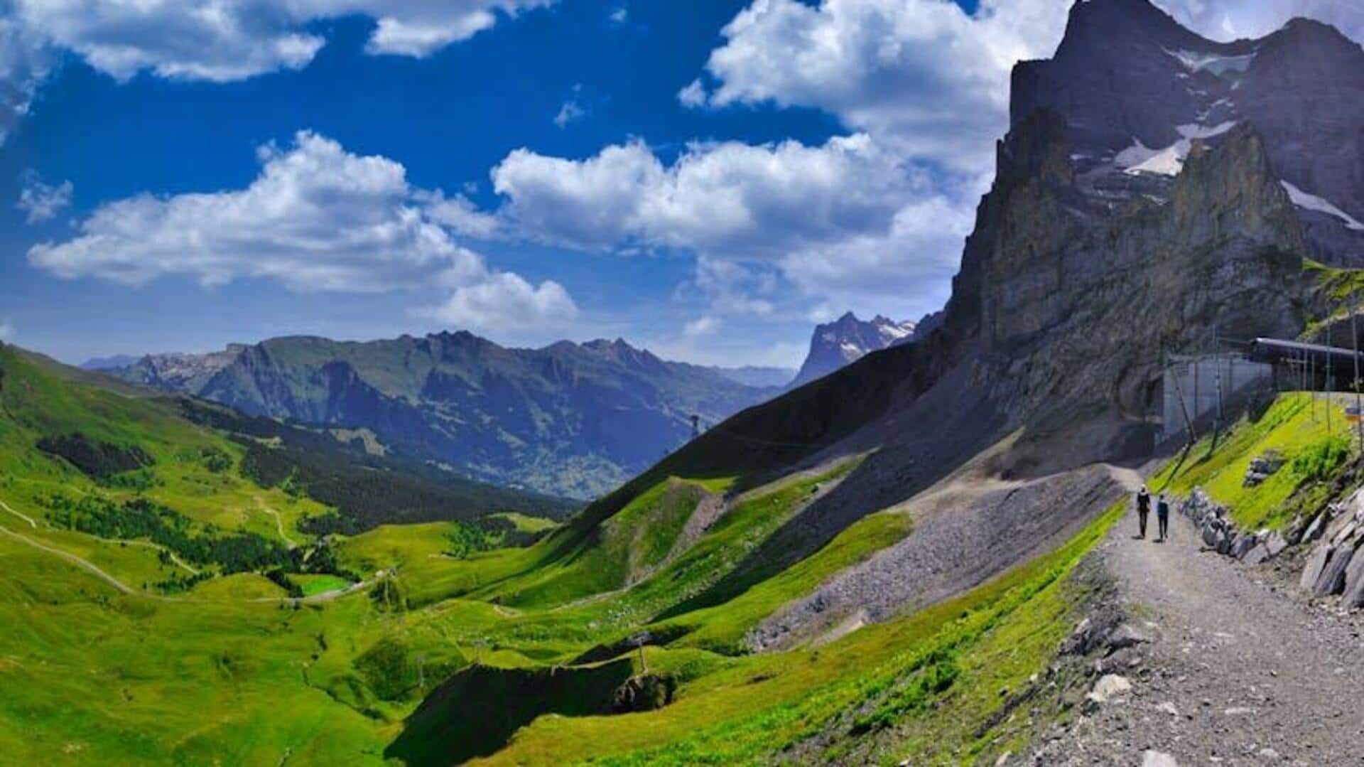 Menjelajahi Jalur Indah di Pegunungan Alpen Swiss