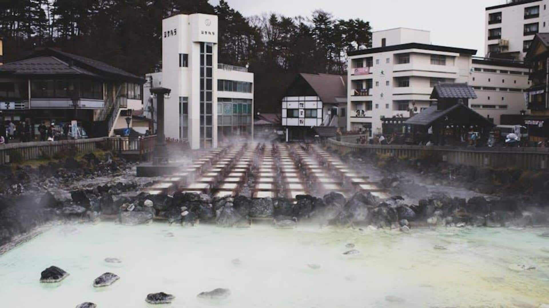 Bersantai di Onsen Jepang dengan Pemandangan Gunung yang Menakjubkan Bersantai di Onsen Jepang dengan Pemandangan Gunung yang Menakjubkan